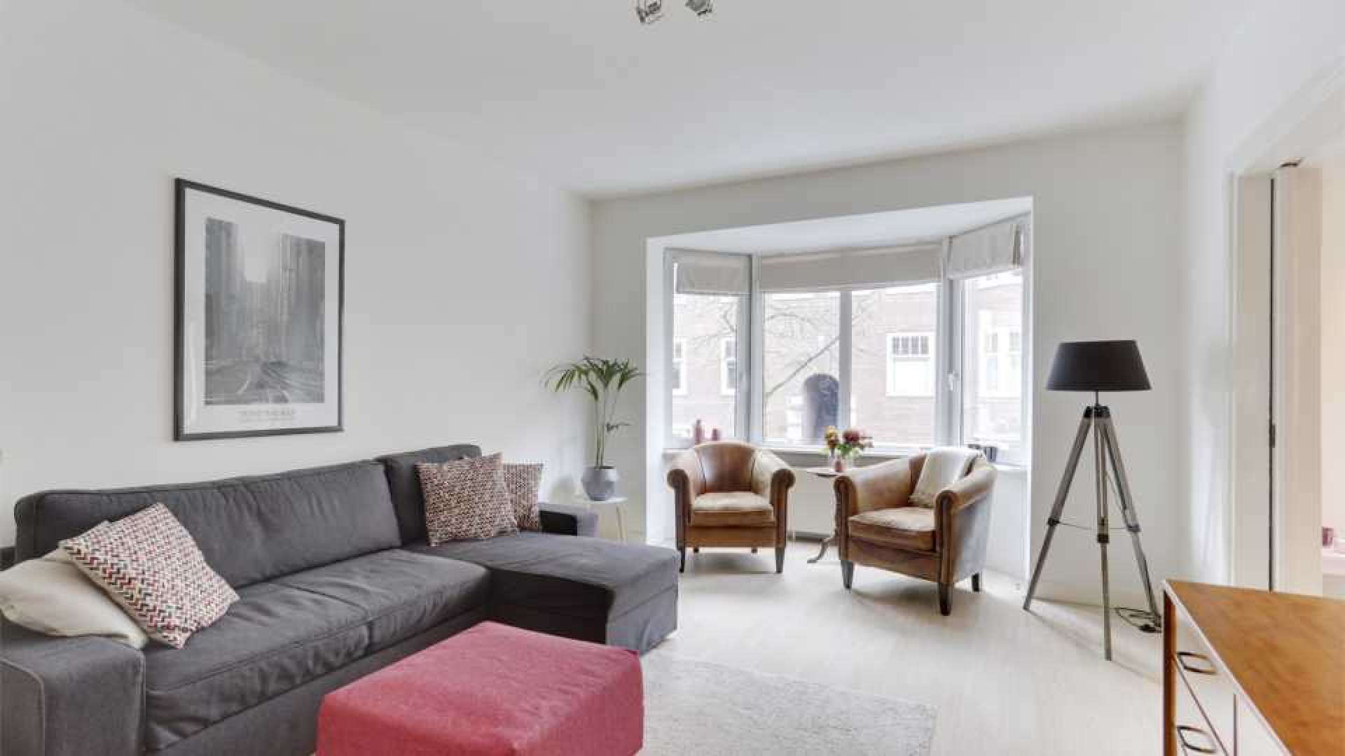 Rick Engelkes koopt met eigen geld dit appartement in Amsterdam. Zie foto's