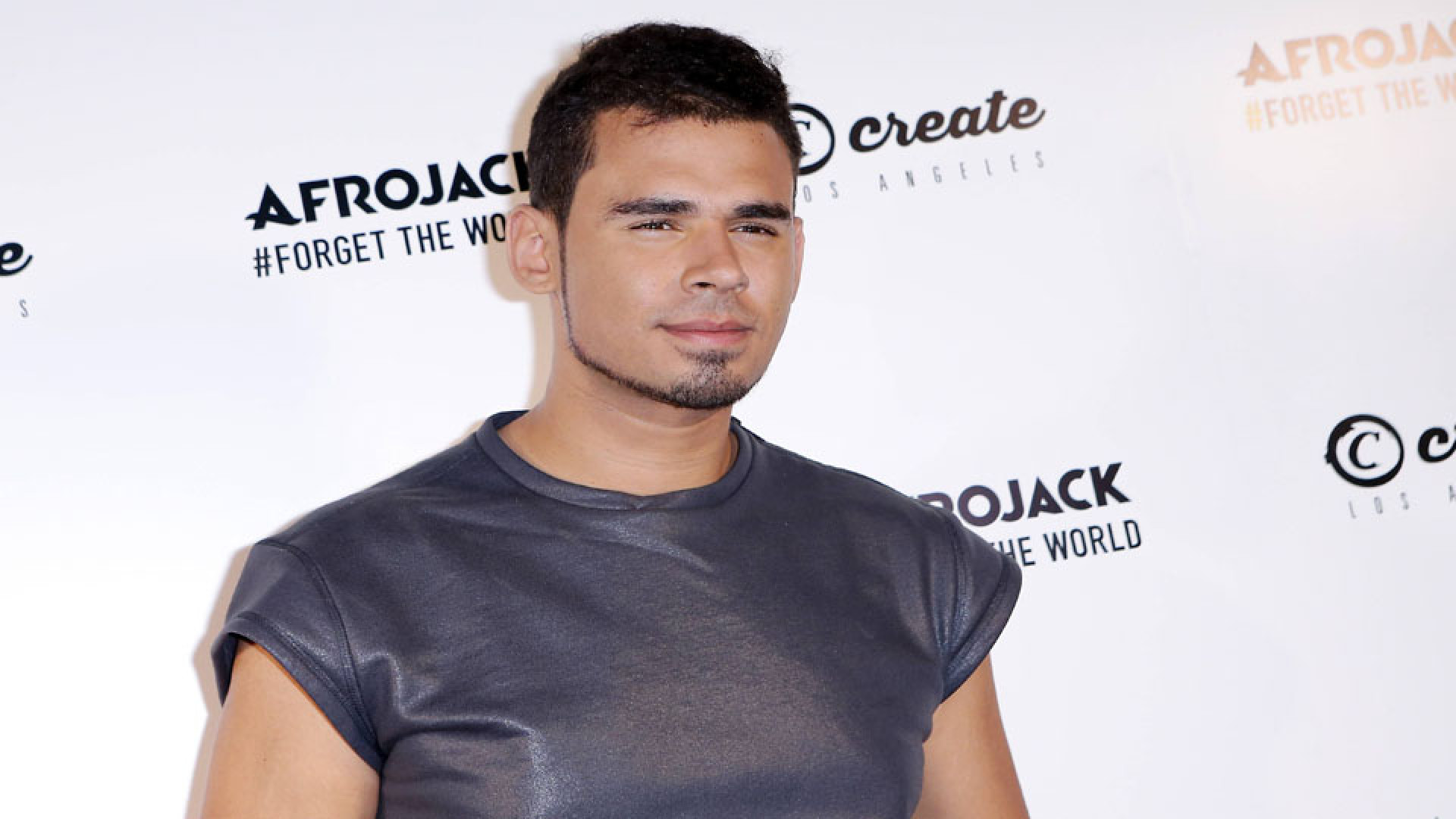 Afrojack verkoopt huis van zijn ex Amanda Balk met vette winst. Zie foto's 1