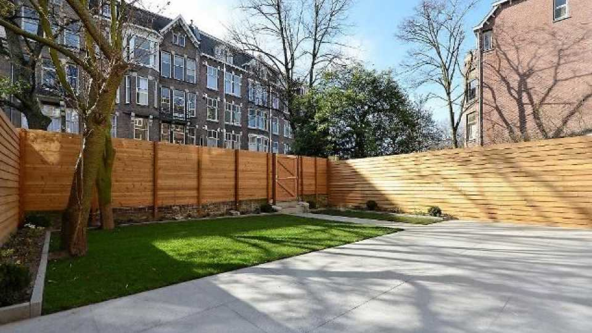 Frank Rijkaard zoekt huurder voor zijn benedenwoning. Zie foto's 11