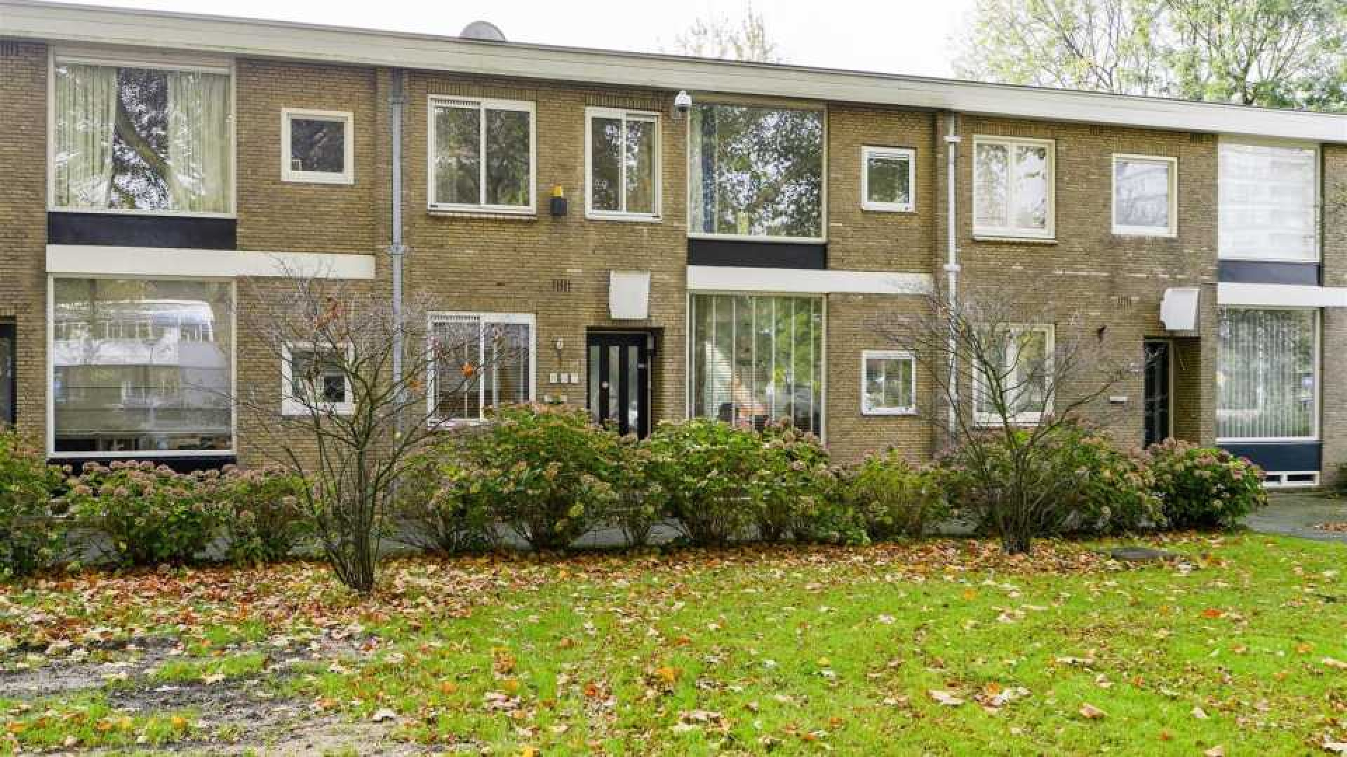 Opiniepeiler Maurice de Hond zet zijn luxe woning te koop. Zie foto's 1