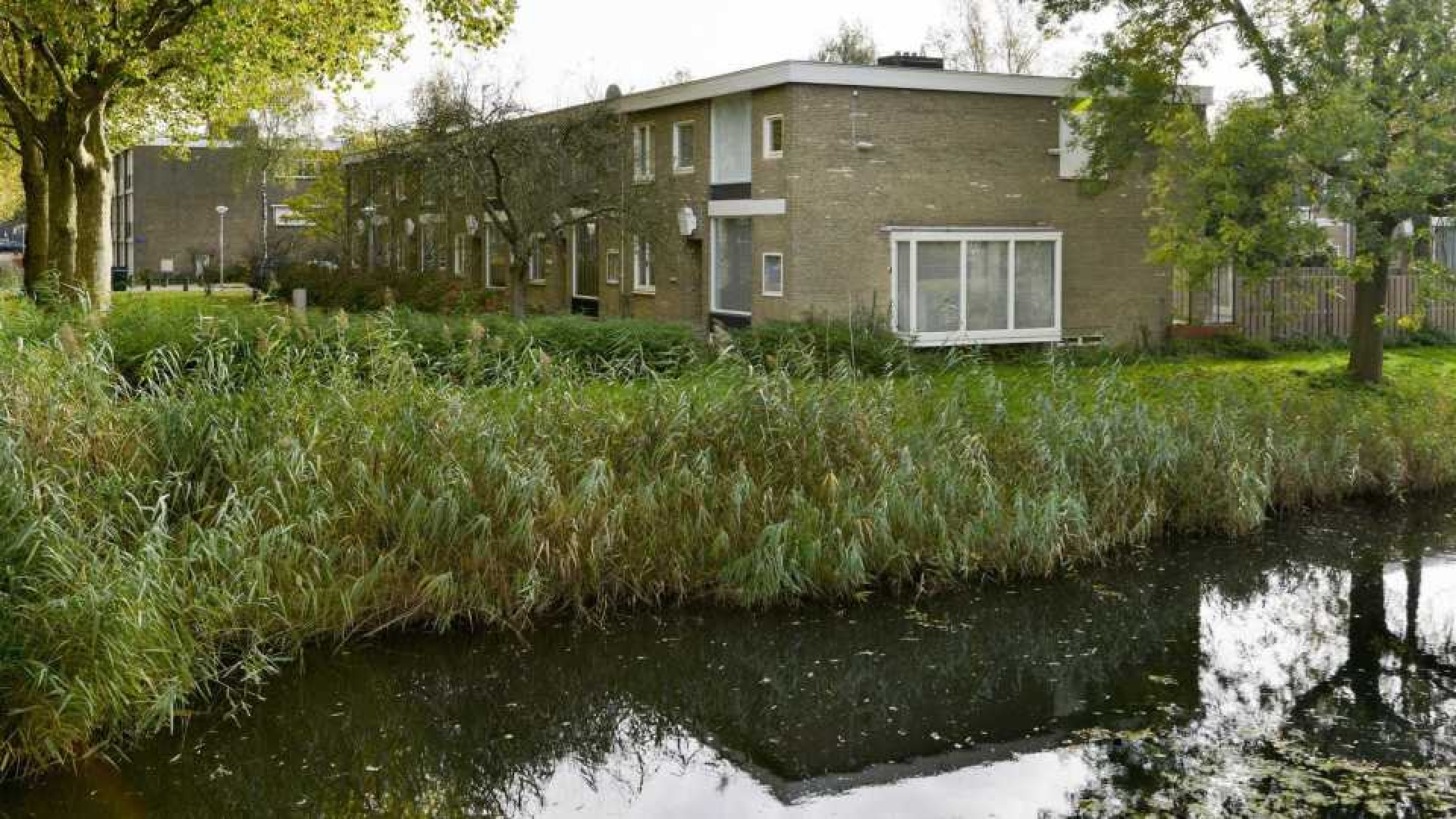 Opiniepeiler Maurice de Hond zet zijn luxe woning te koop. Zie foto's 2