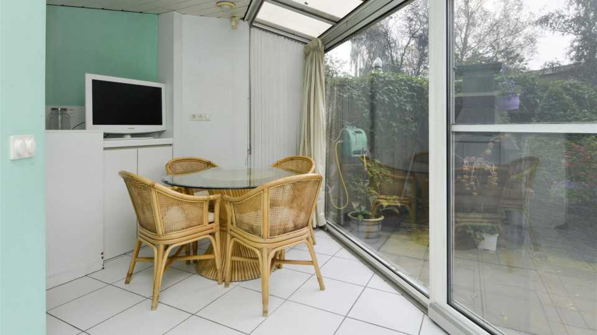 Opiniepeiler Maurice de Hond zet zijn luxe woning te koop. Zie foto's 9