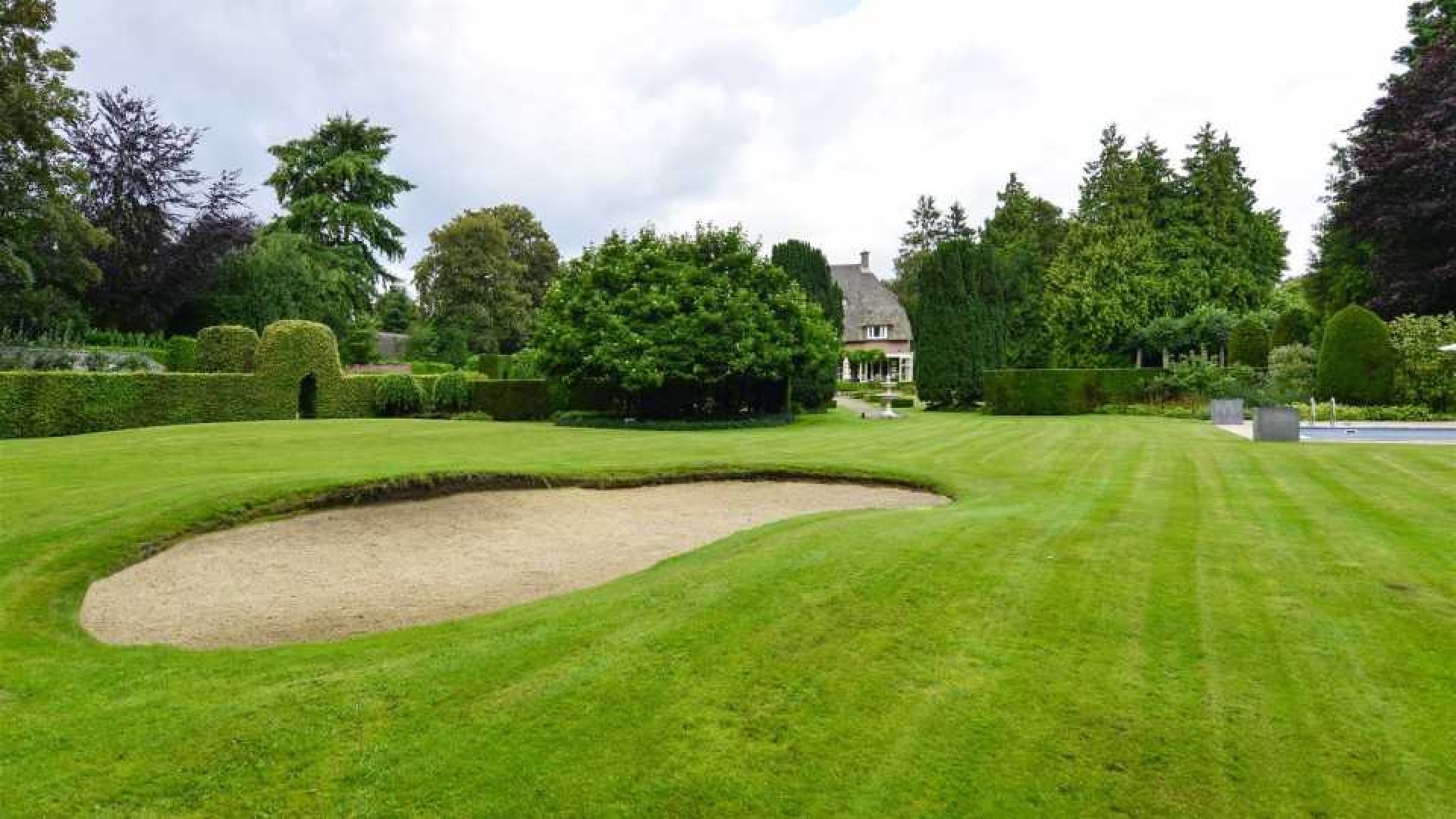 Jaap van Zweden koopt miljoenenvilla im het Gooi. Zie foto's 22