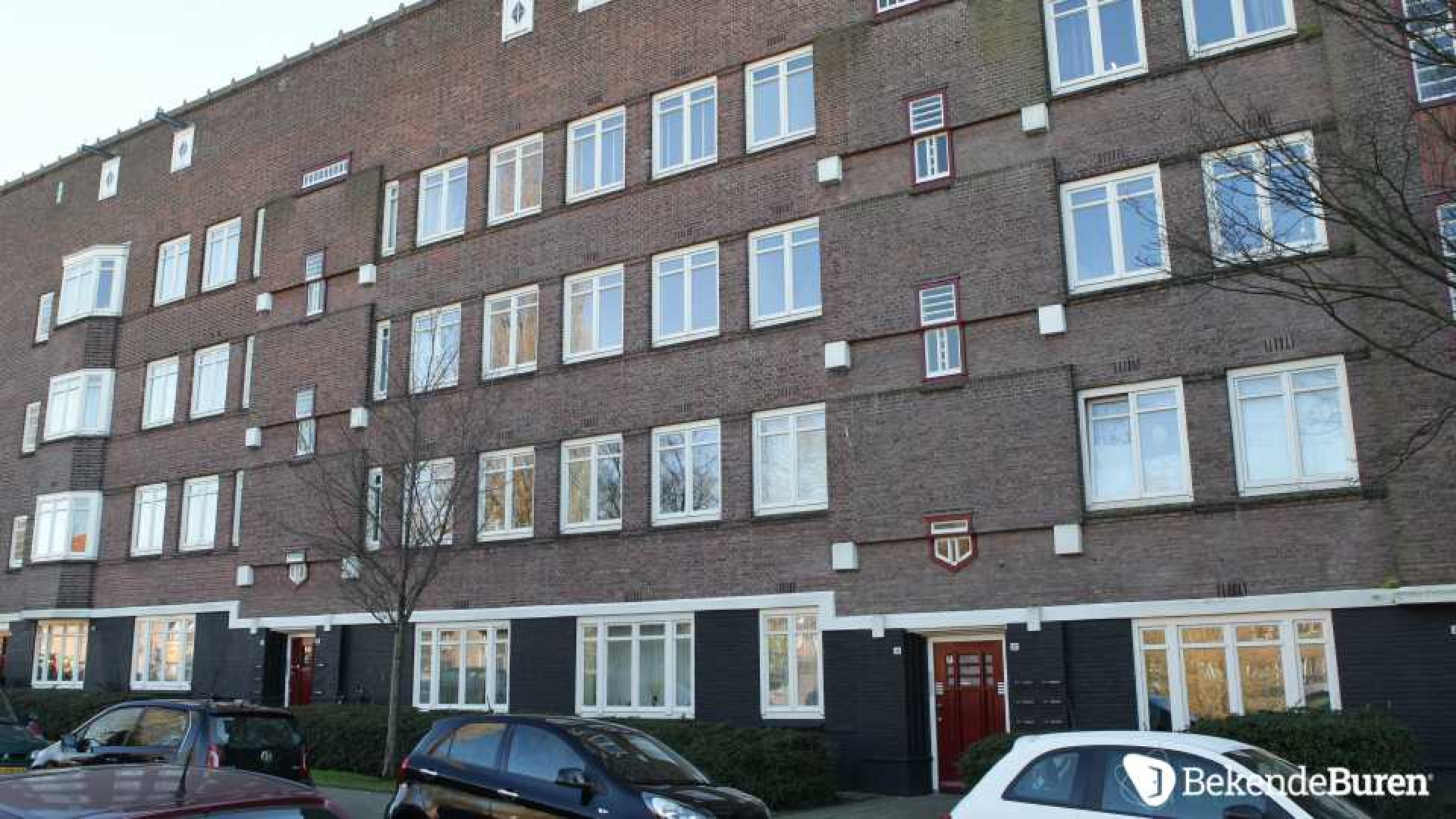 Sven Kramer legt tonnen neer voor dit piepkleine Amsterdamse appartement.Zie foto's 1