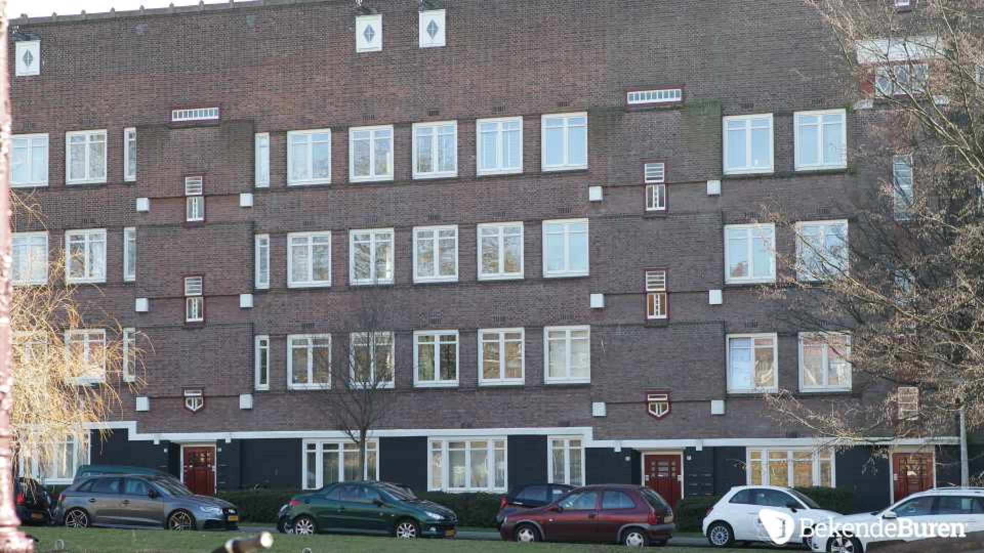 Sven Kramer legt tonnen neer voor dit piepkleine Amsterdamse appartement.Zie foto's