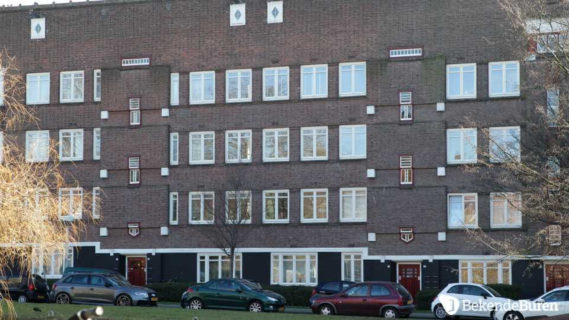 Sven Kramer legt tonnen neer voor dit piepkleine Amsterdamse appartement.Zie foto's 4