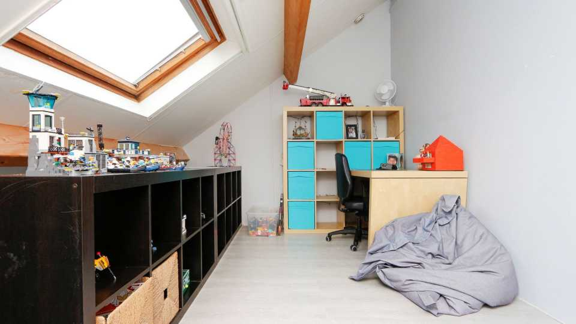 Jordy Breukhoven zet zijn vrijstaande huis in Dordrecht te koop. Zie foto's 15