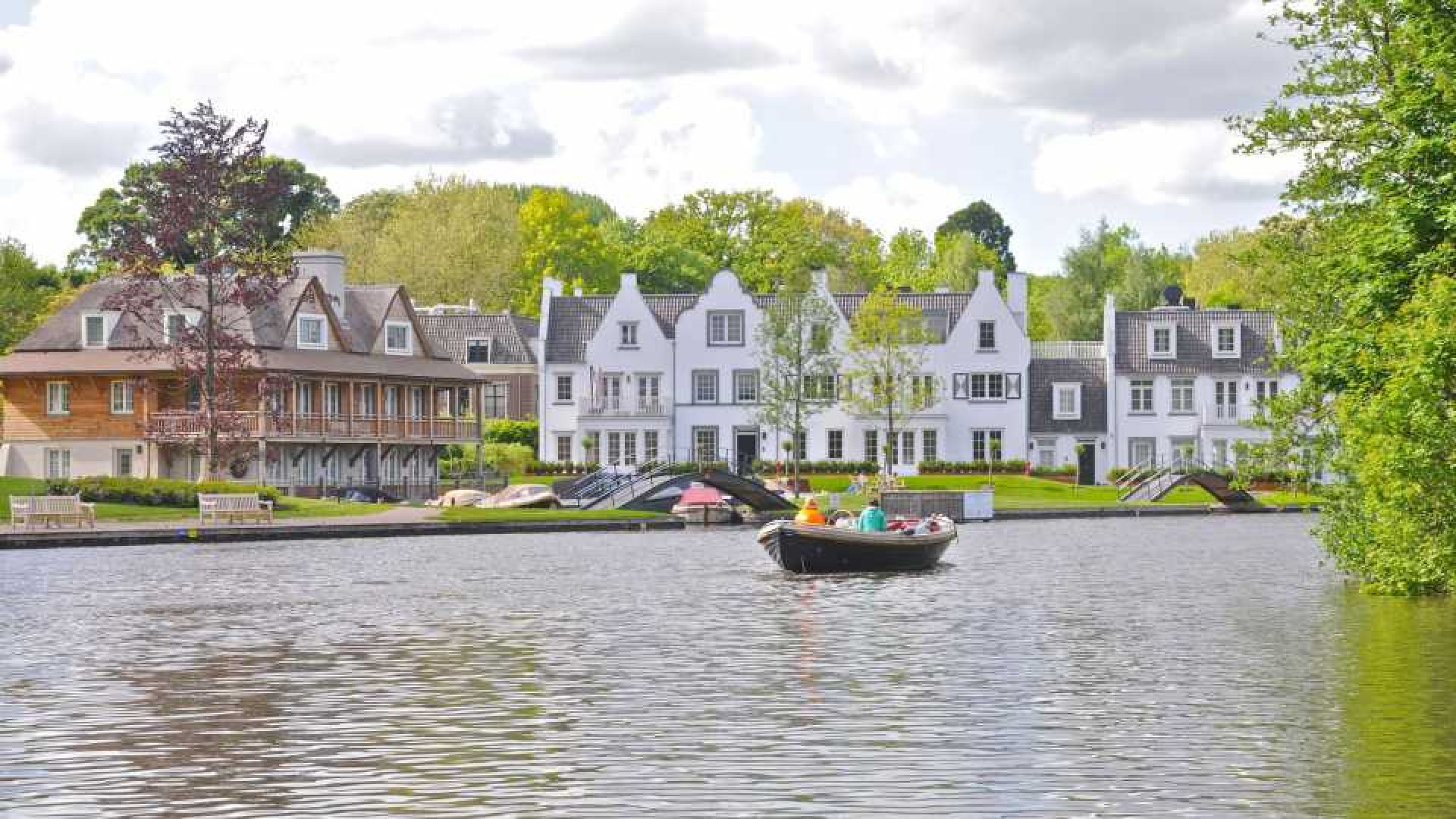 Dit luxe appartement huurde Dre Hazes tijdens breuk met Monique. Zie foto's 12