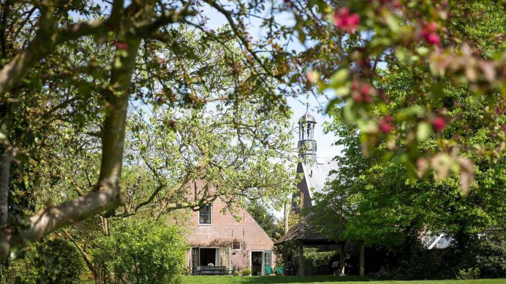 Bod uitgebracht op woonboerderij van overleden Mies Bouwman. Zie foto's 14