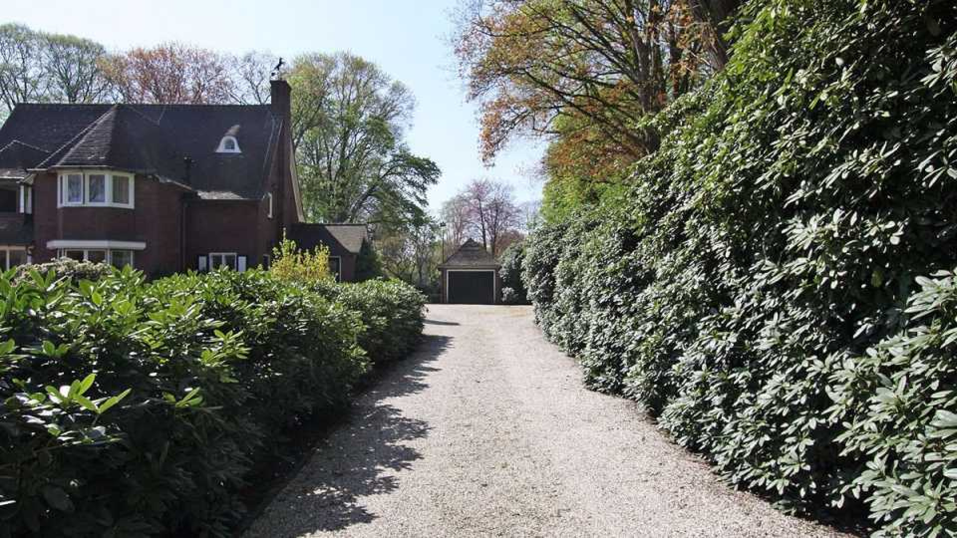 Guus Meeuwis koopt landhuis op schitterende buitenplaats in Tilburg. Zie foto's 4