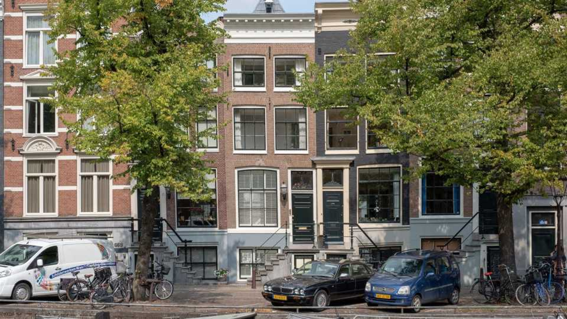 Jeroen van Koningsbrugge zet de bijl in vraagprijs van zijn fraaie grachtenpand in Amsterdam. 1