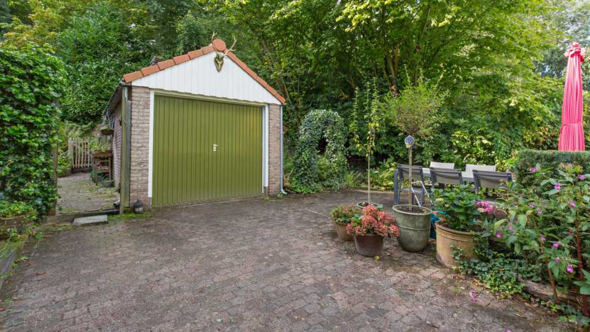 D'66 partijleider Rob Jetten maakt tonnen euro's winst op verkoop van zijn woning.  Zie foto's 13