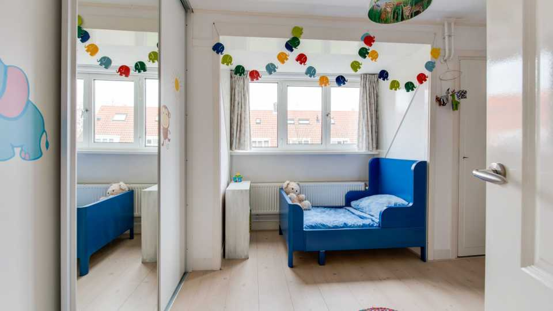 Jiskefet acteur Kees Prins koopt vierkamer appartement in Amsterdam. 10