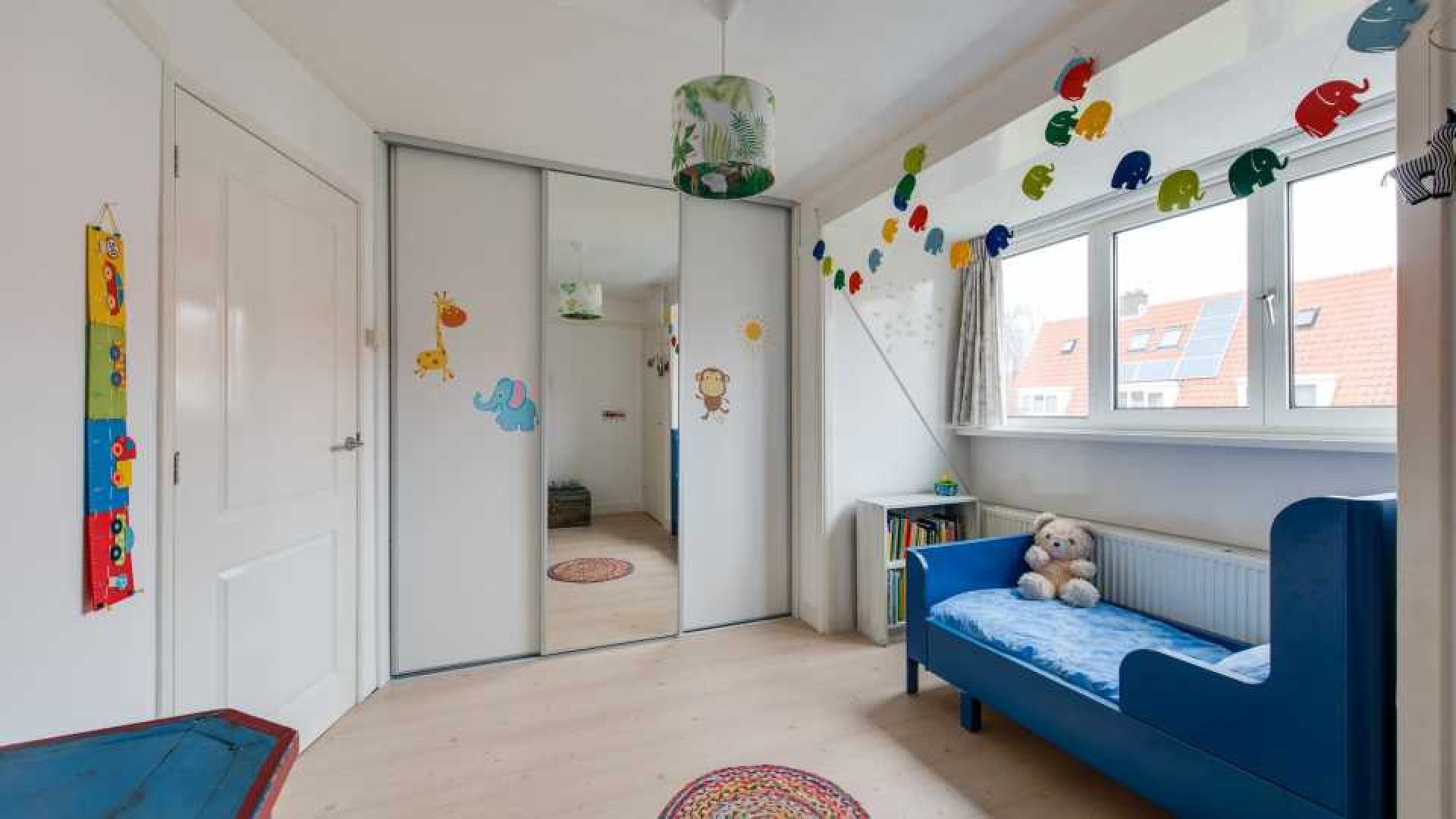 Jiskefet acteur Kees Prins koopt vierkamer appartement in Amsterdam. 11