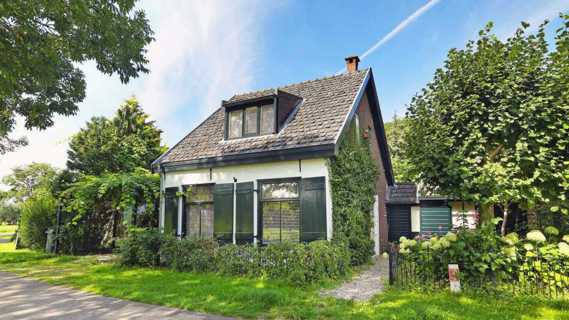 Inge Schrama verruilt Amsterdam voor huis aan de Vecht. 1