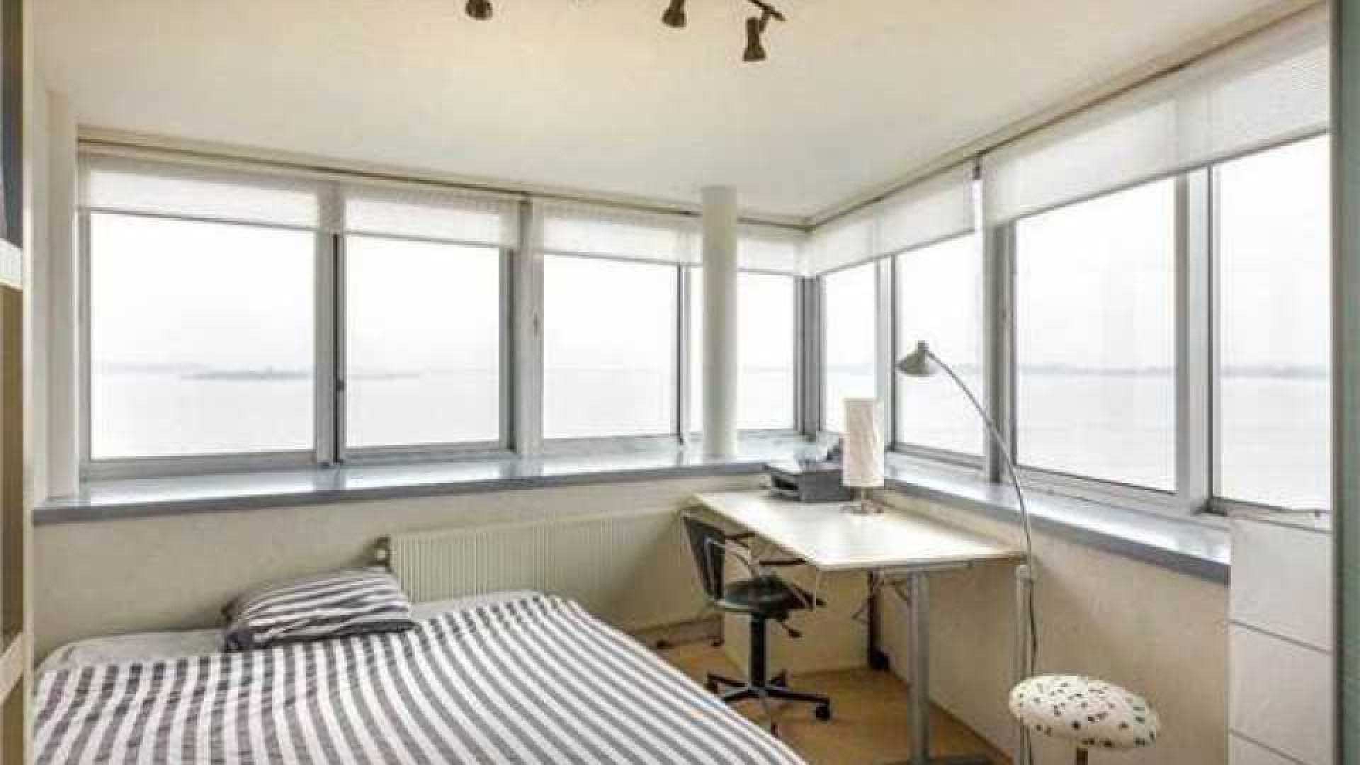 Thomas Berge ruilt riante villa met botenhuis in voor appartement. 11