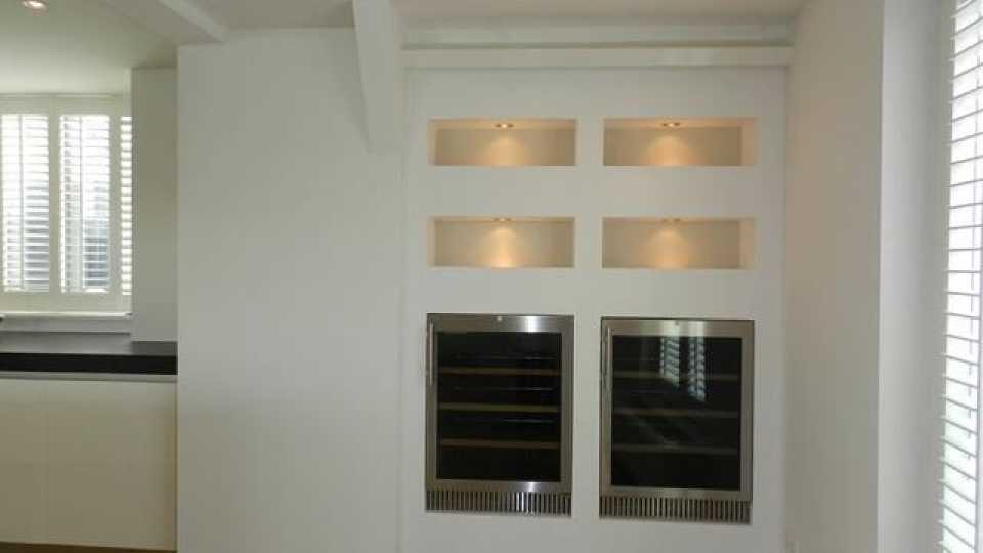 KNVB directeur Nigel de Jong heeft voor duizenden euro's per maand huurder gevonden voor dit appartement. Zie foto's 10