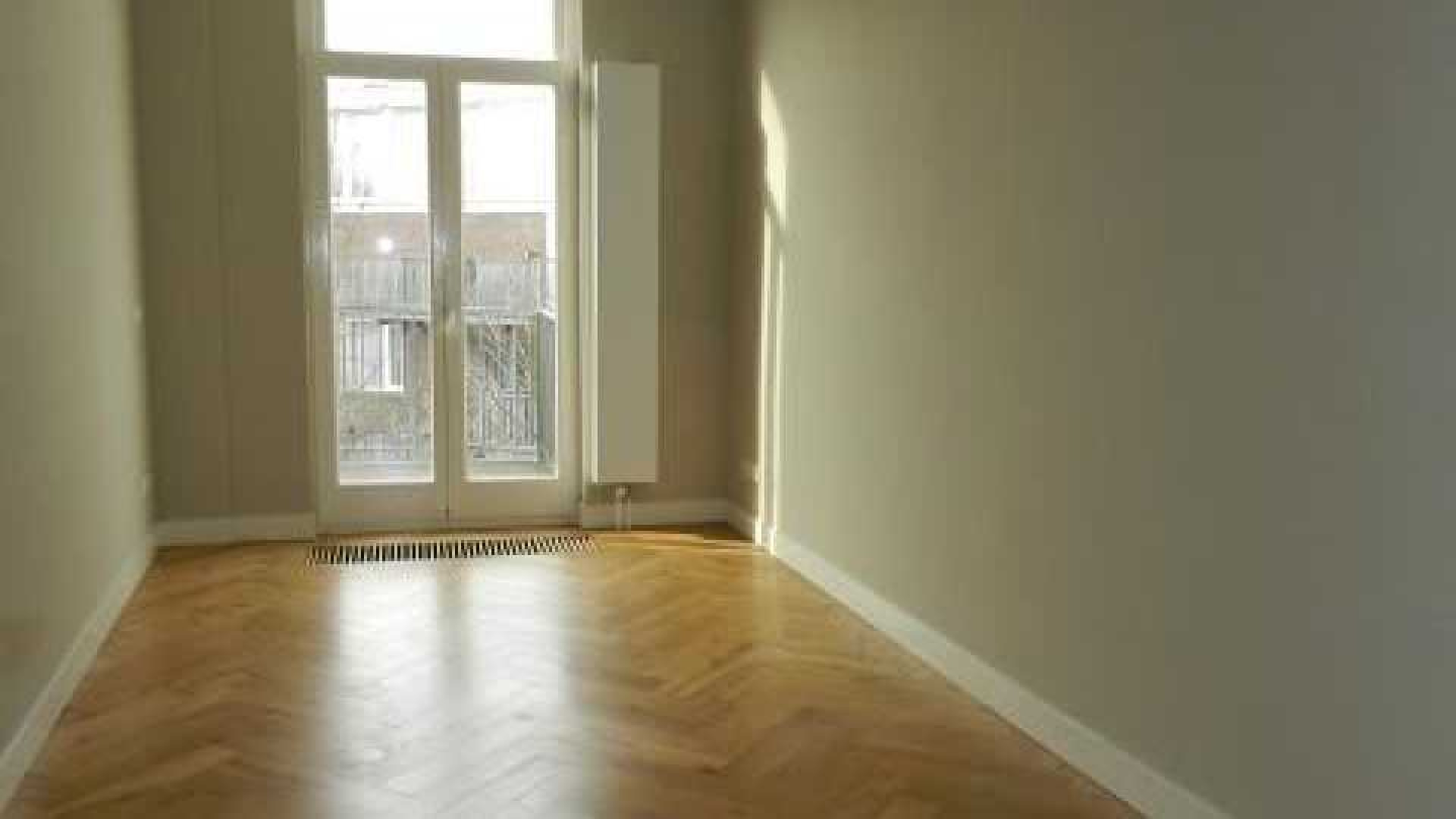 KNVB directeur Nigel de Jong heeft voor duizenden euro's per maand huurder gevonden voor dit appartement. Zie foto's 13