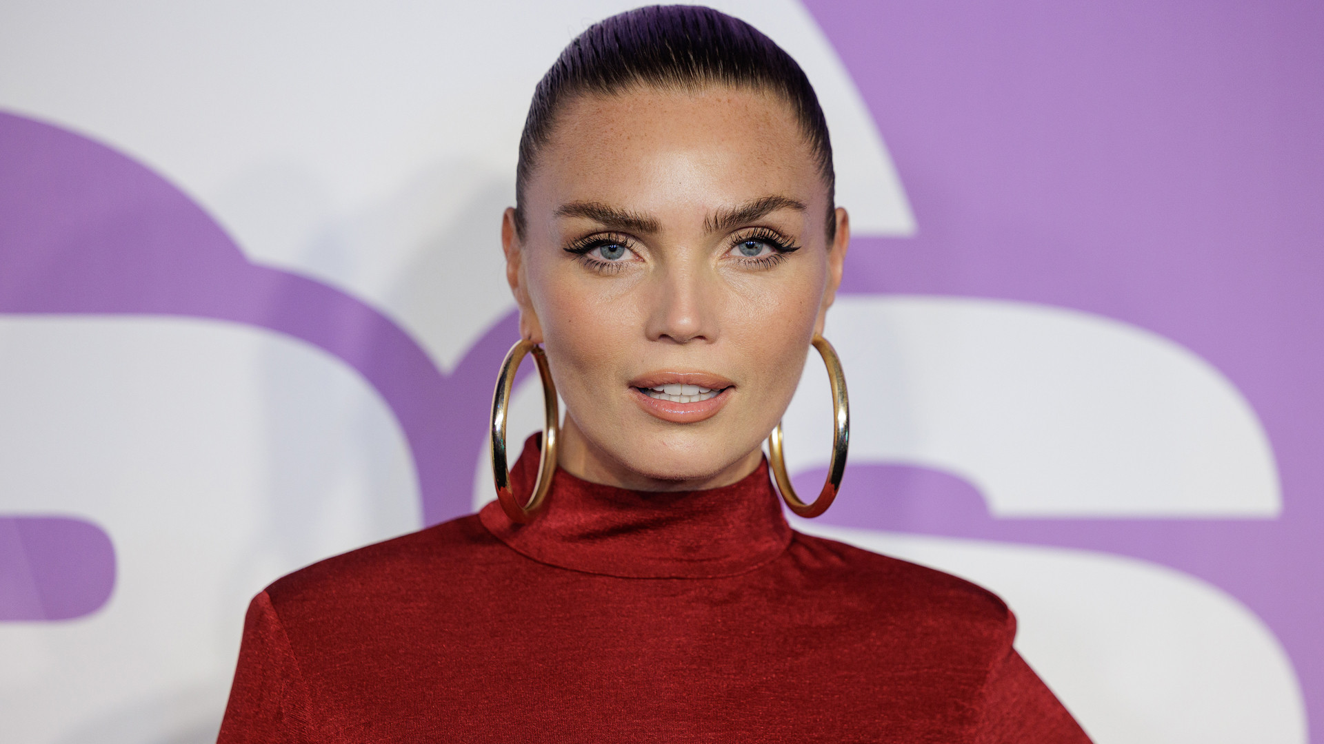 Kim Feenstra redt haar woning van de ondergang. Zie foto's 1