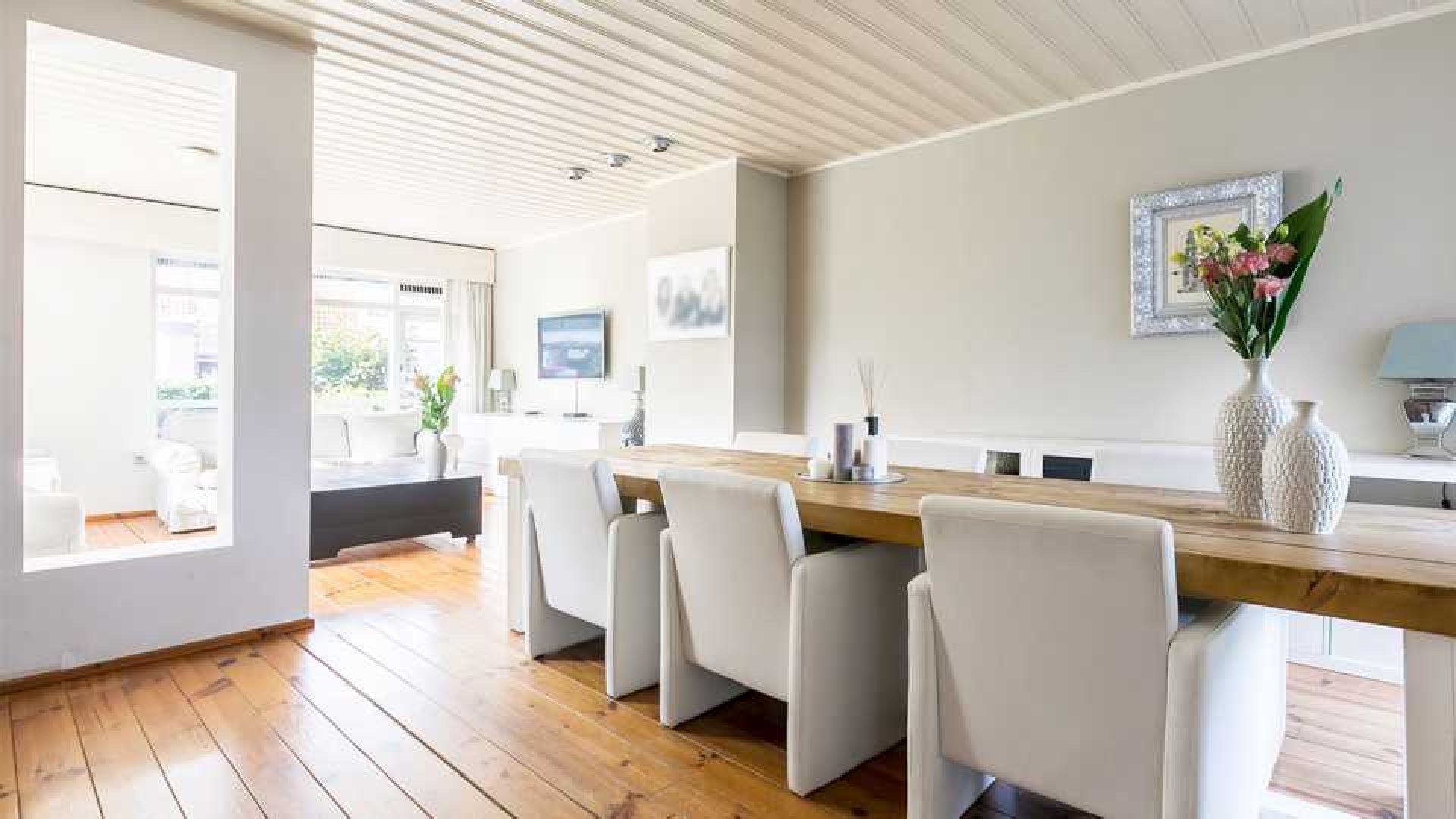 Kim Feenstra redt haar woning van de ondergang. Zie foto's 2