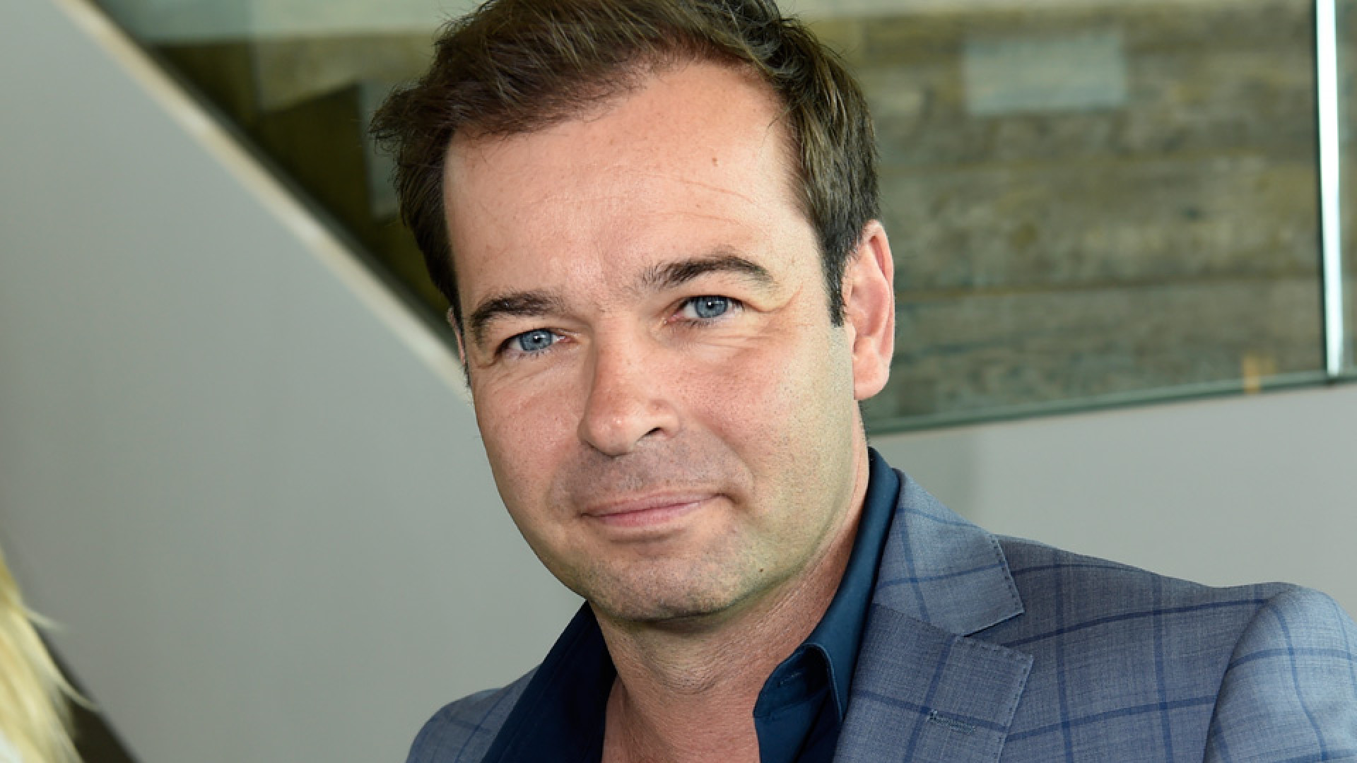 Zo rijk is RTL baas Peter van der Vorst, de man die voor miljoenen Arjen Lubach binnenhaalde! 1