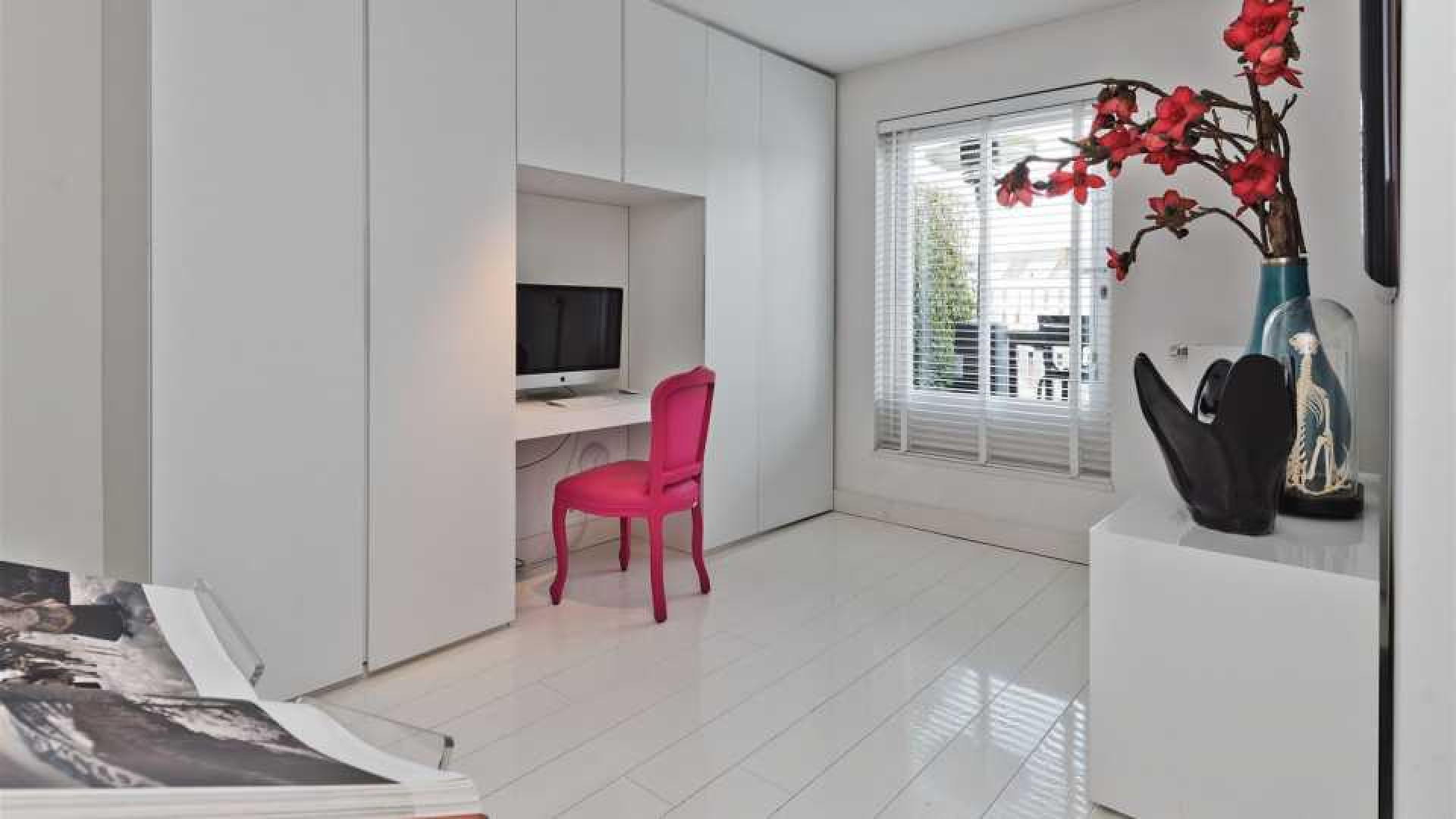 Ronald de Boer zet zijn luxe design appartement te koop. 15