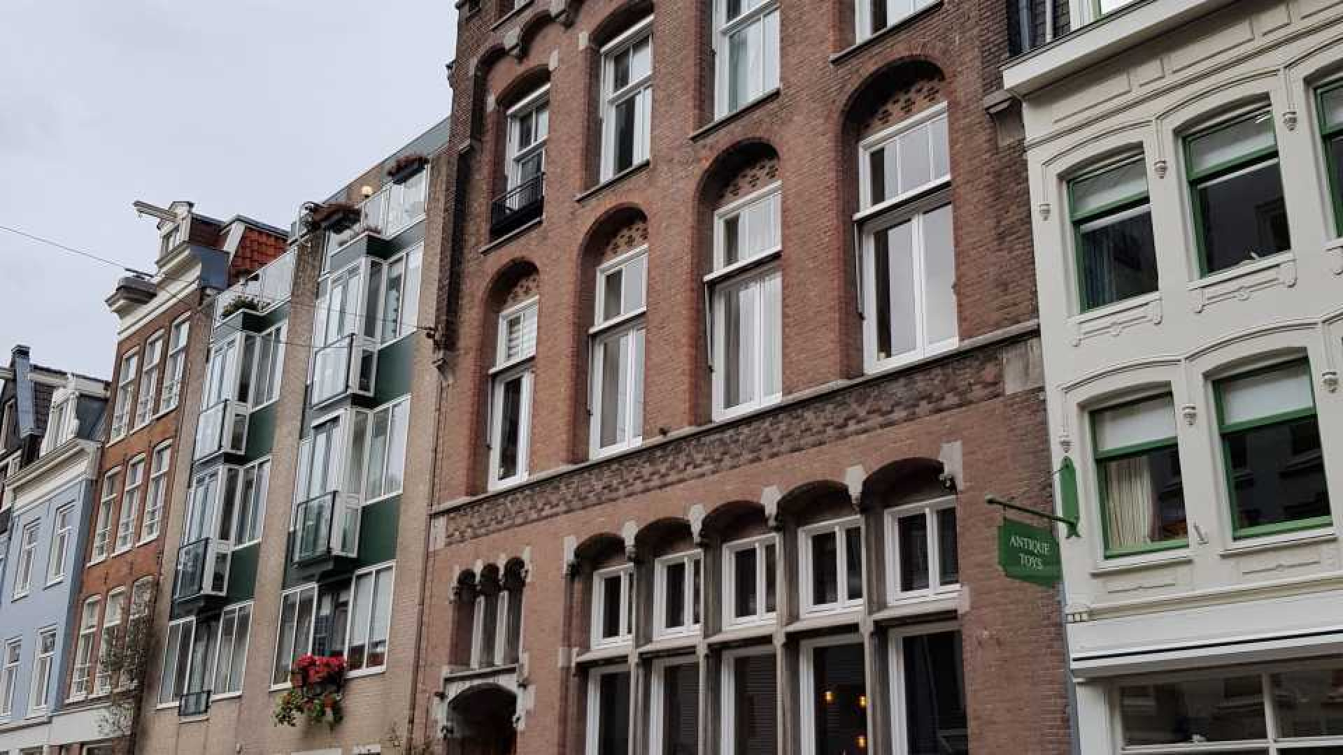 Sieradenkoning Rodrigo Otazu zet zijn appartement in hartje Amsterdam te huur! 1