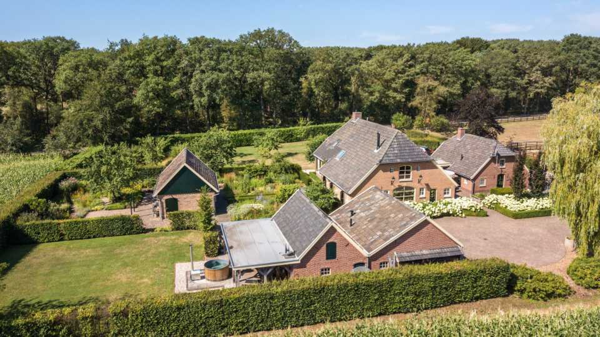 Woonboerderij Meilandjes in Hengelo VERKOCHT. Zie foto's 2