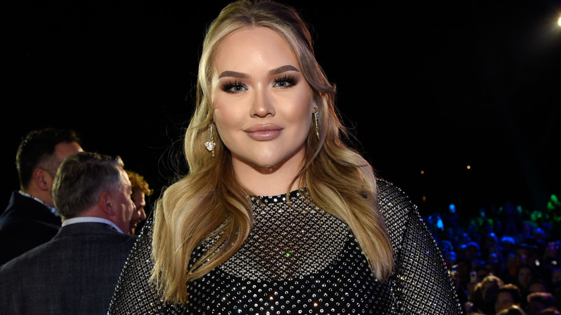 Gelukkig gaat het weer beter met de moeder van NikkieTutorials 2