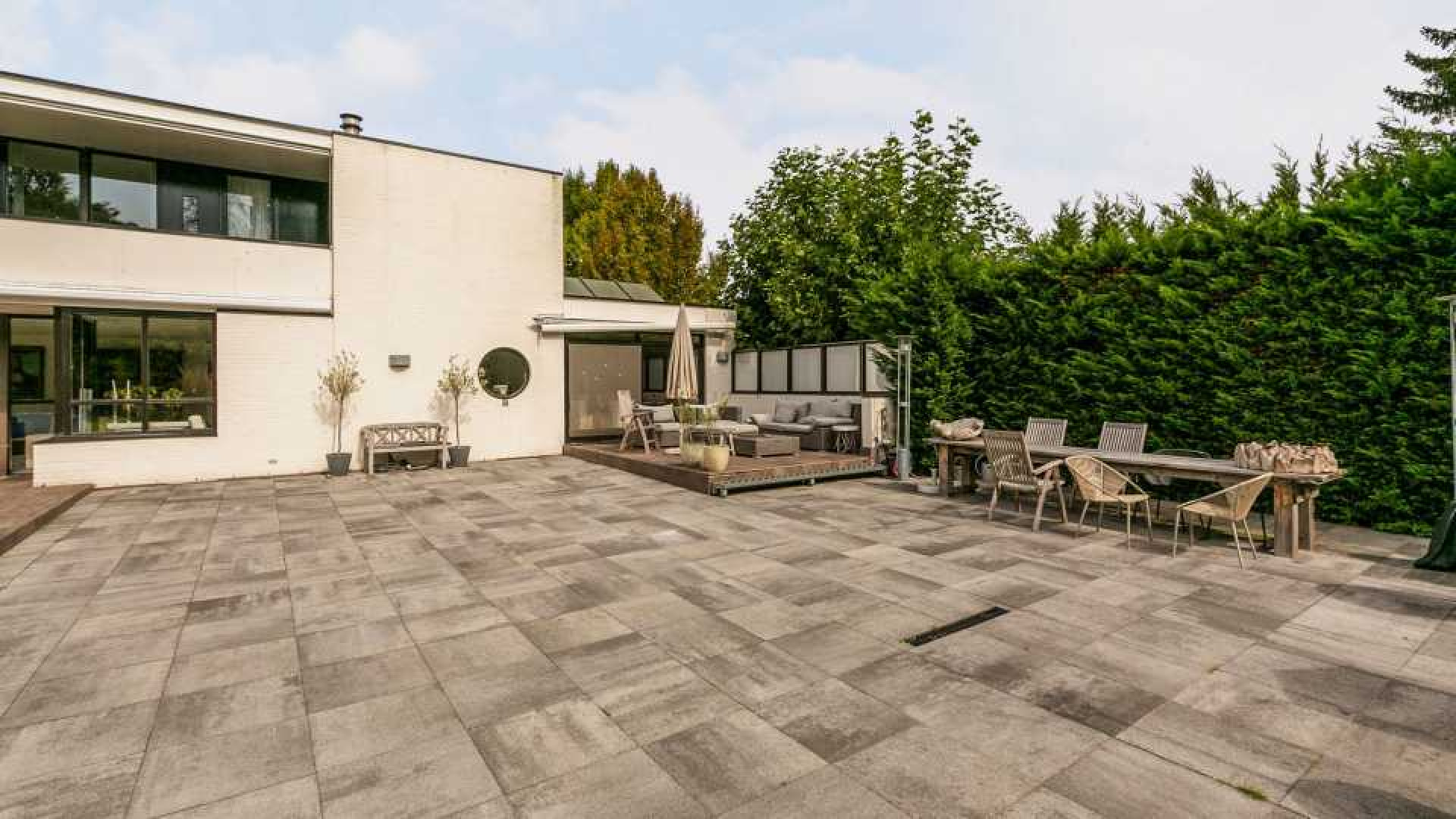 Dit is de luxe villa van zangeres Davina Michelle. Zie foto's. 14