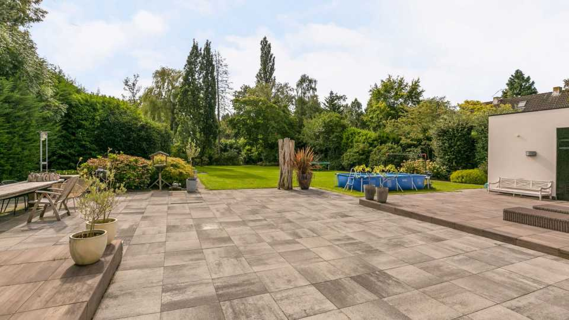 Dit is de luxe villa van zangeres Davina Michelle. Zie foto's. 15