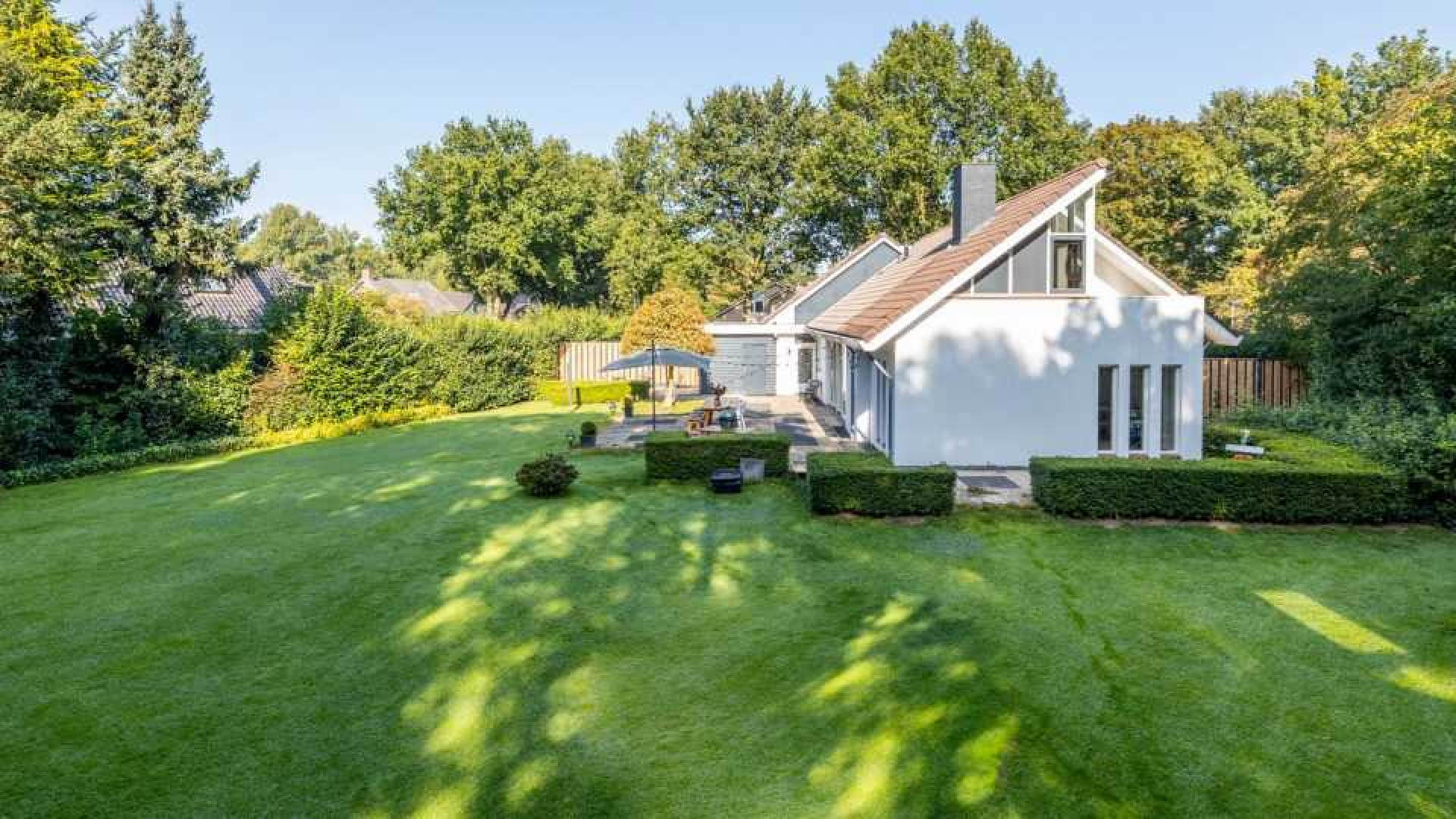 Na ontslag zet radio 538 DJ Wietze de Jager zijn villa te koop. Zie foto's 21