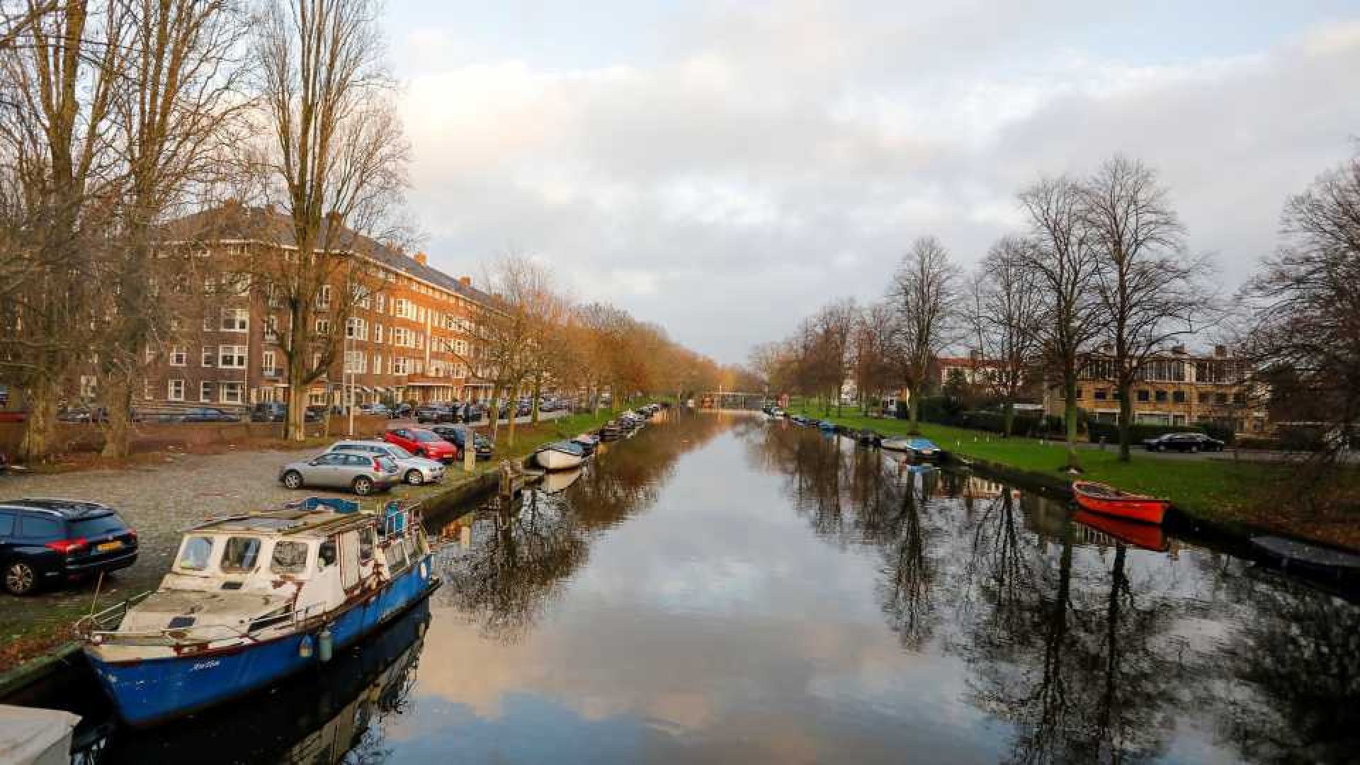 Rick Brandsteder zoekt huurder voor zijn Amsterdamse appartement. Zie foto's 23