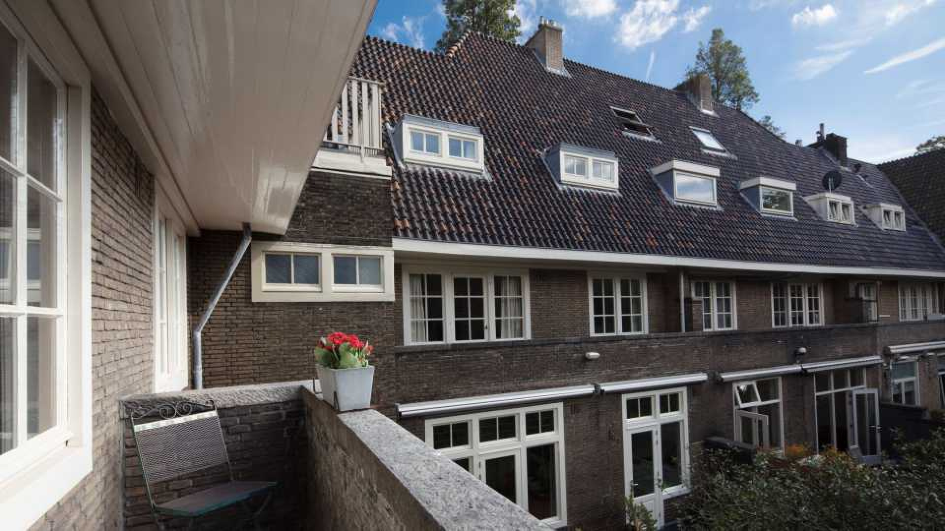 Studio Sport icoon Tom Egbers zet zijn luxe Amsterdamse woning te koop. Zie foto's 19