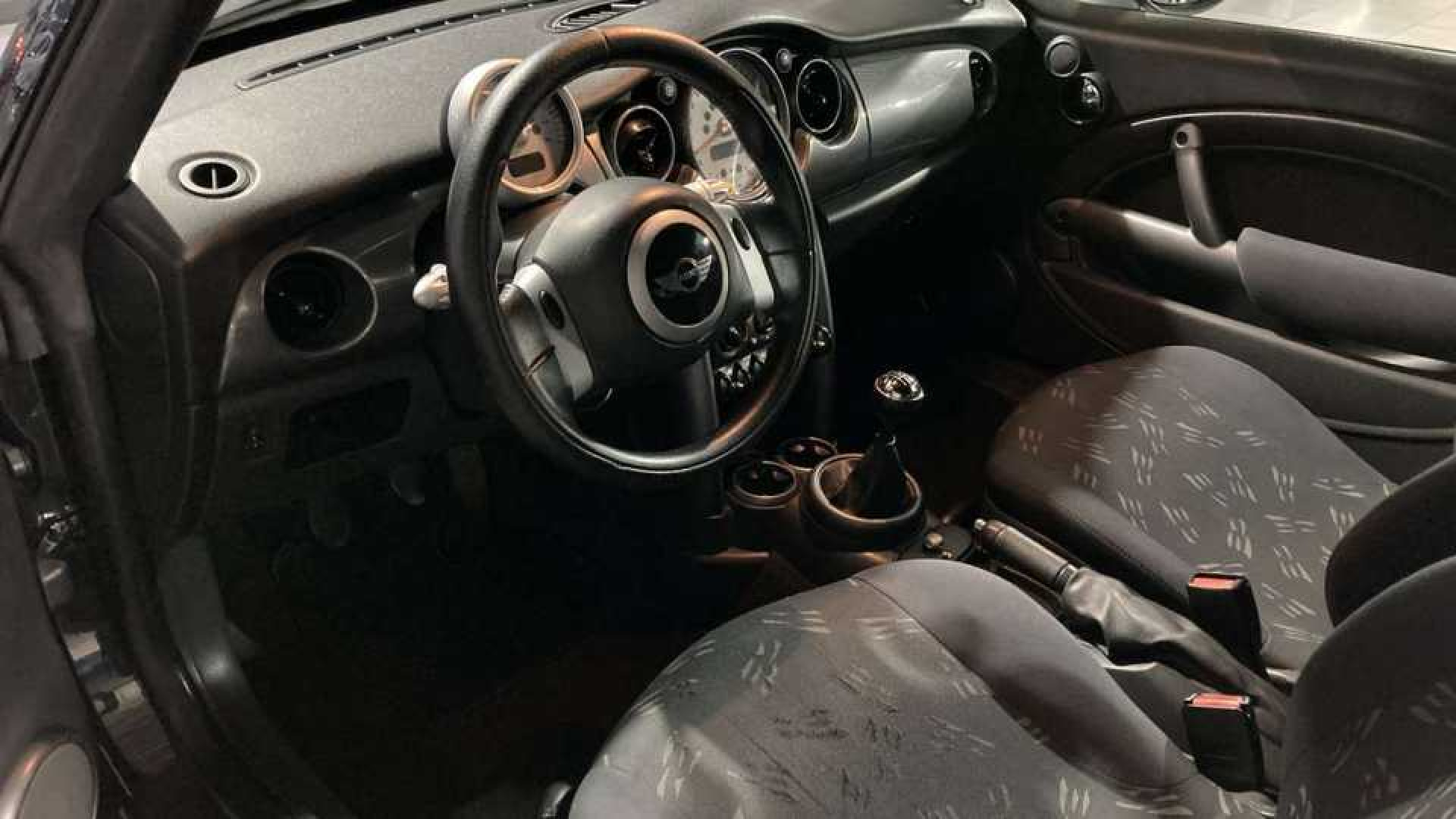 Auto van Martien Meiland te koop Zie foto's 9
