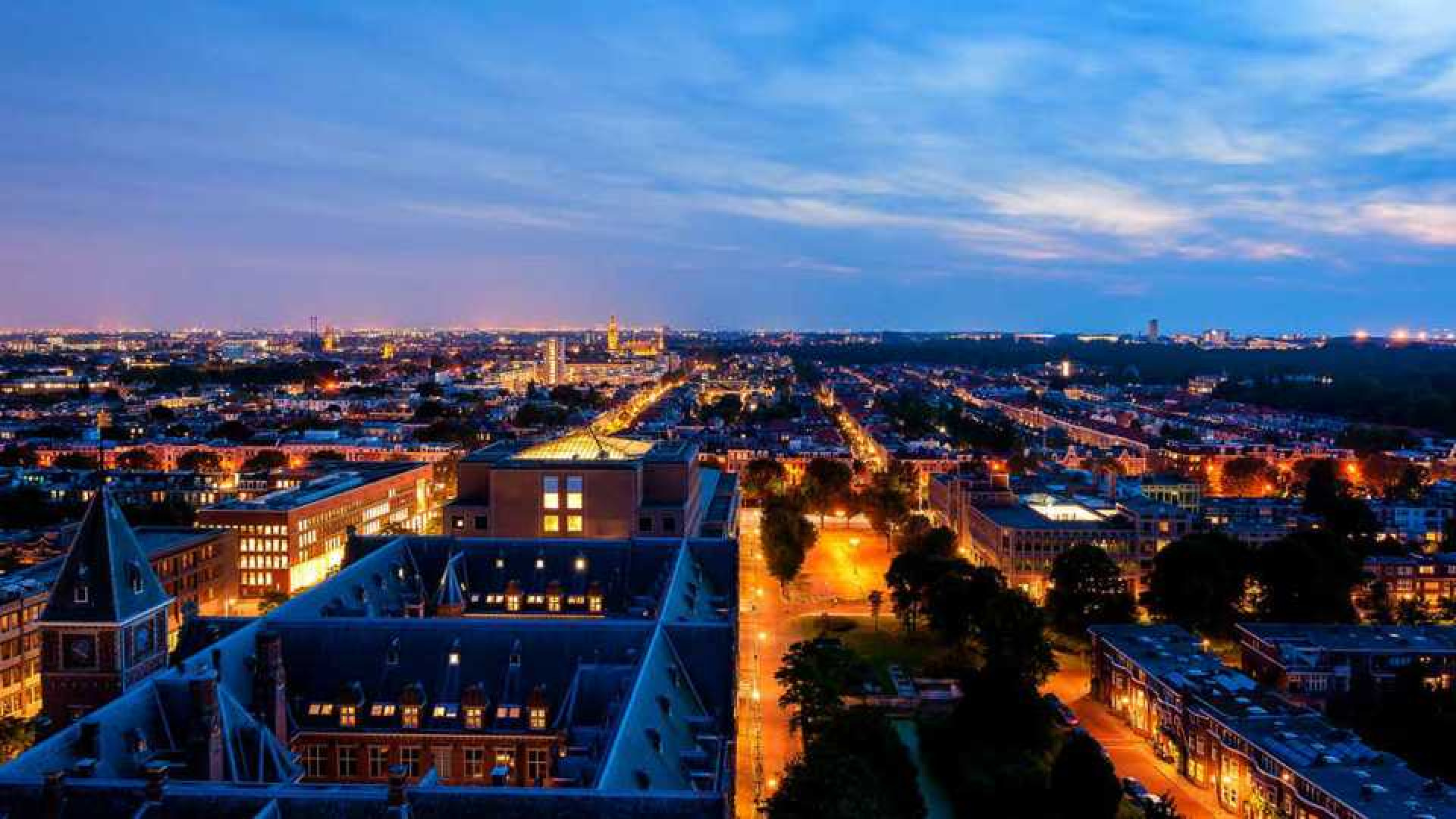 Zo mooi en luxe is het penthouse met adembenemend uitzicht van Freek Vonk. Zie foto's. 7