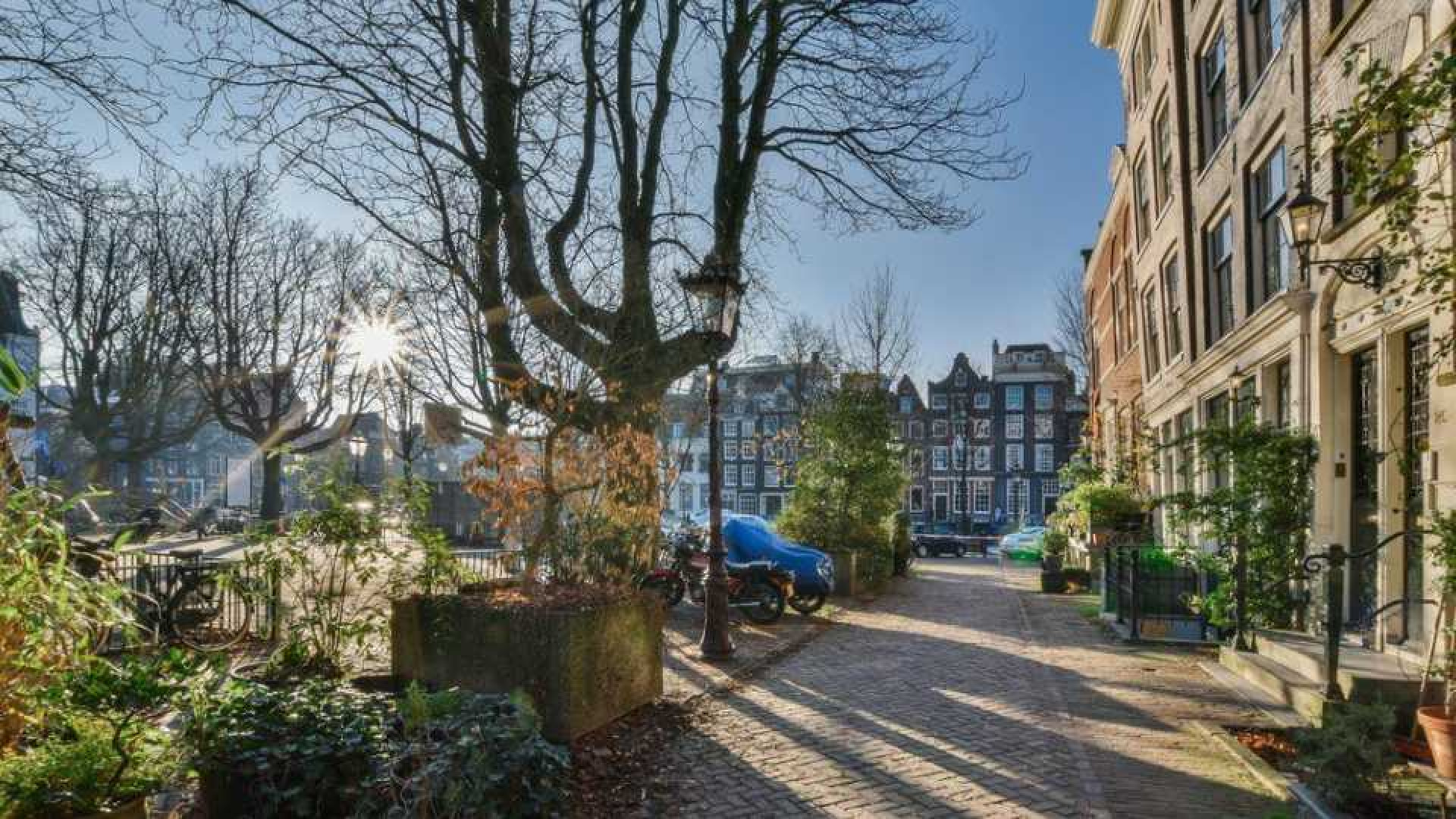 Isa Hoes koopt schitterend pand met dakterras. Zie foto's 19