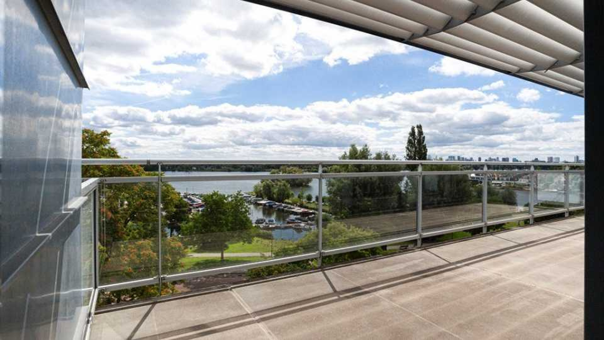 Zij weigerden Dre Hazes als huurder van dit luxe penthouse. Zie foto's 7