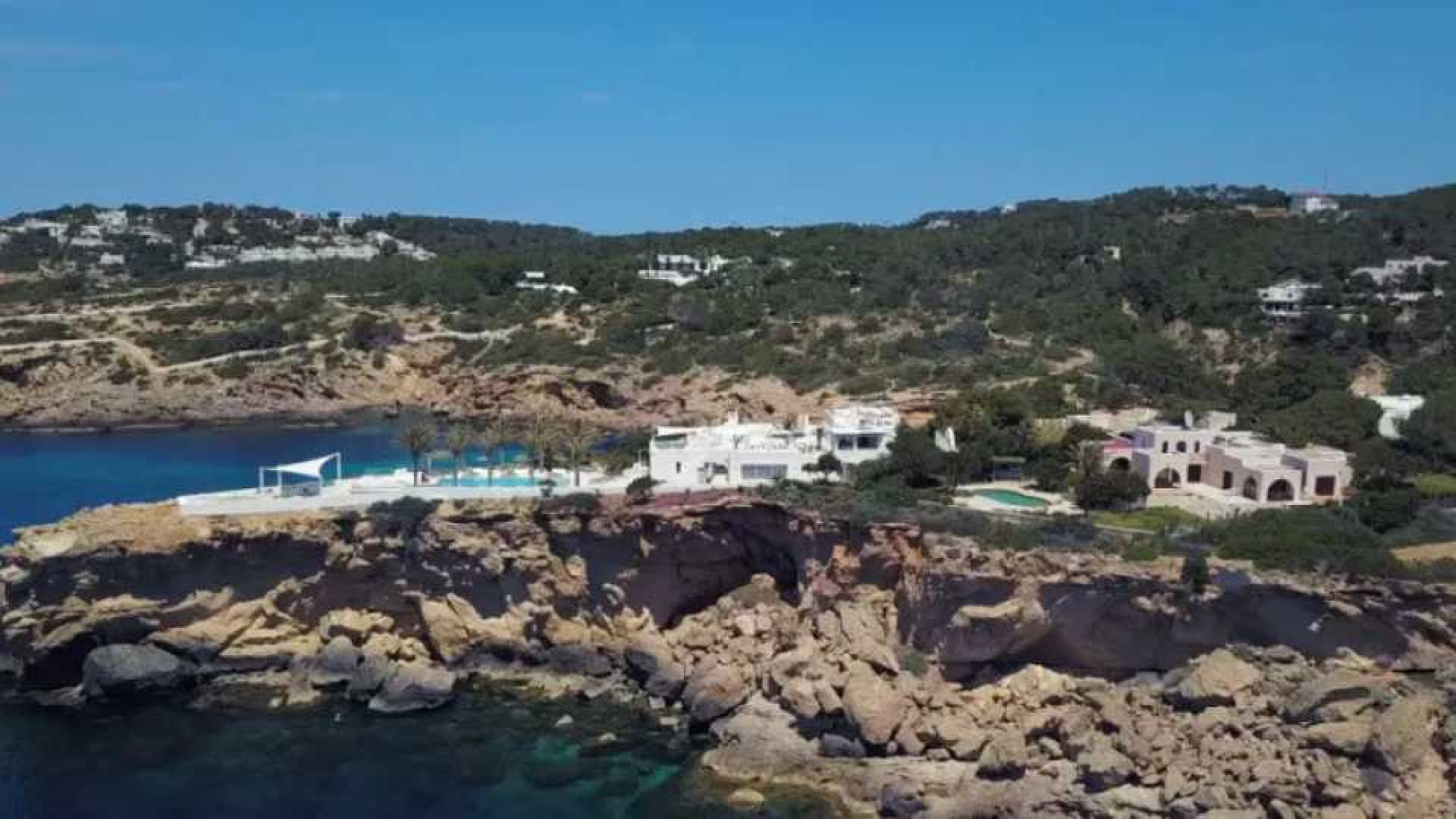 Gaat Yolanthe deze villa voor tien miljoen euro in de verkoop zetten? Zie foto's
