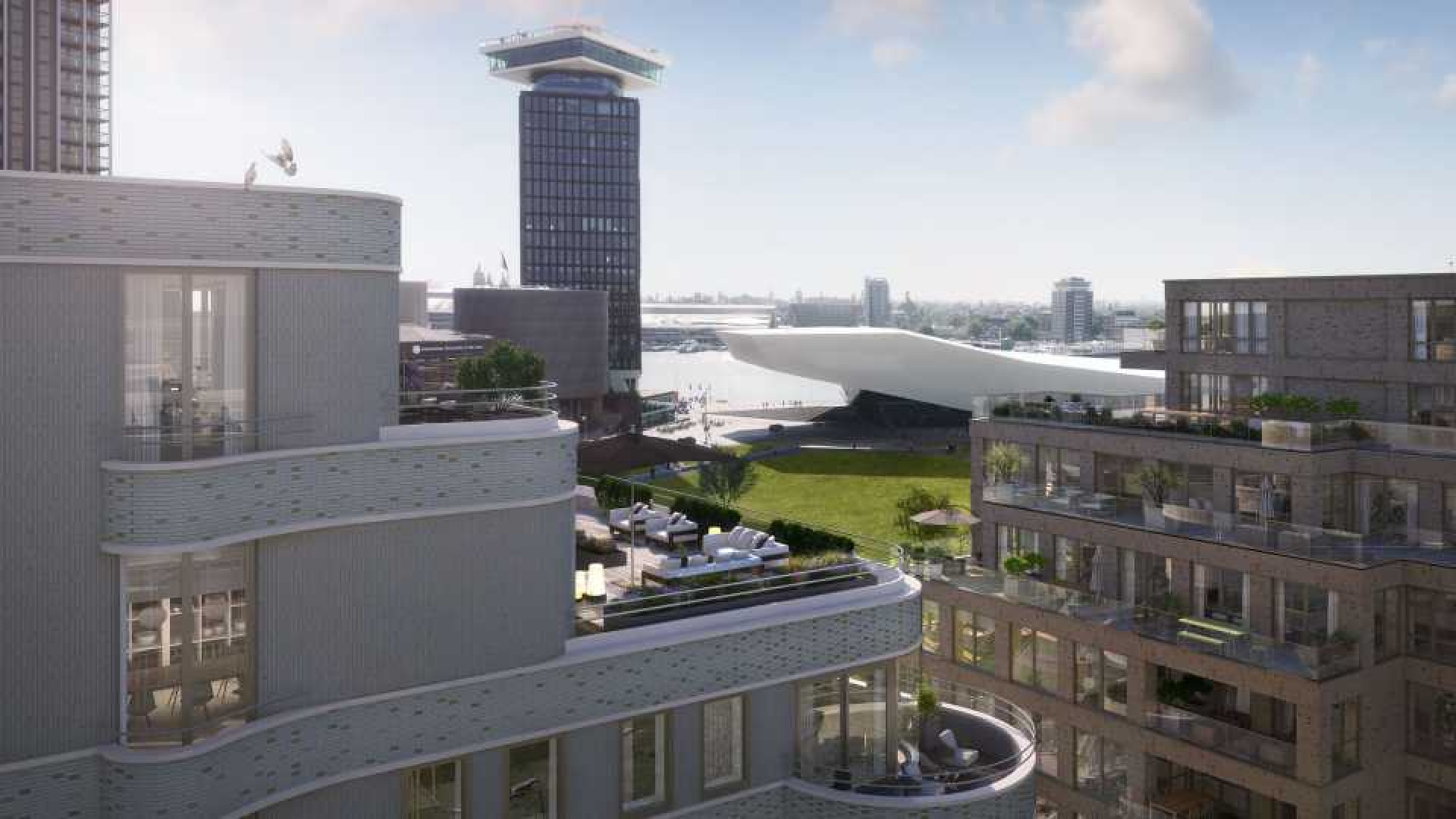 Gordon koopt miljoenen penthouse in Amsterdam. Zie foto's