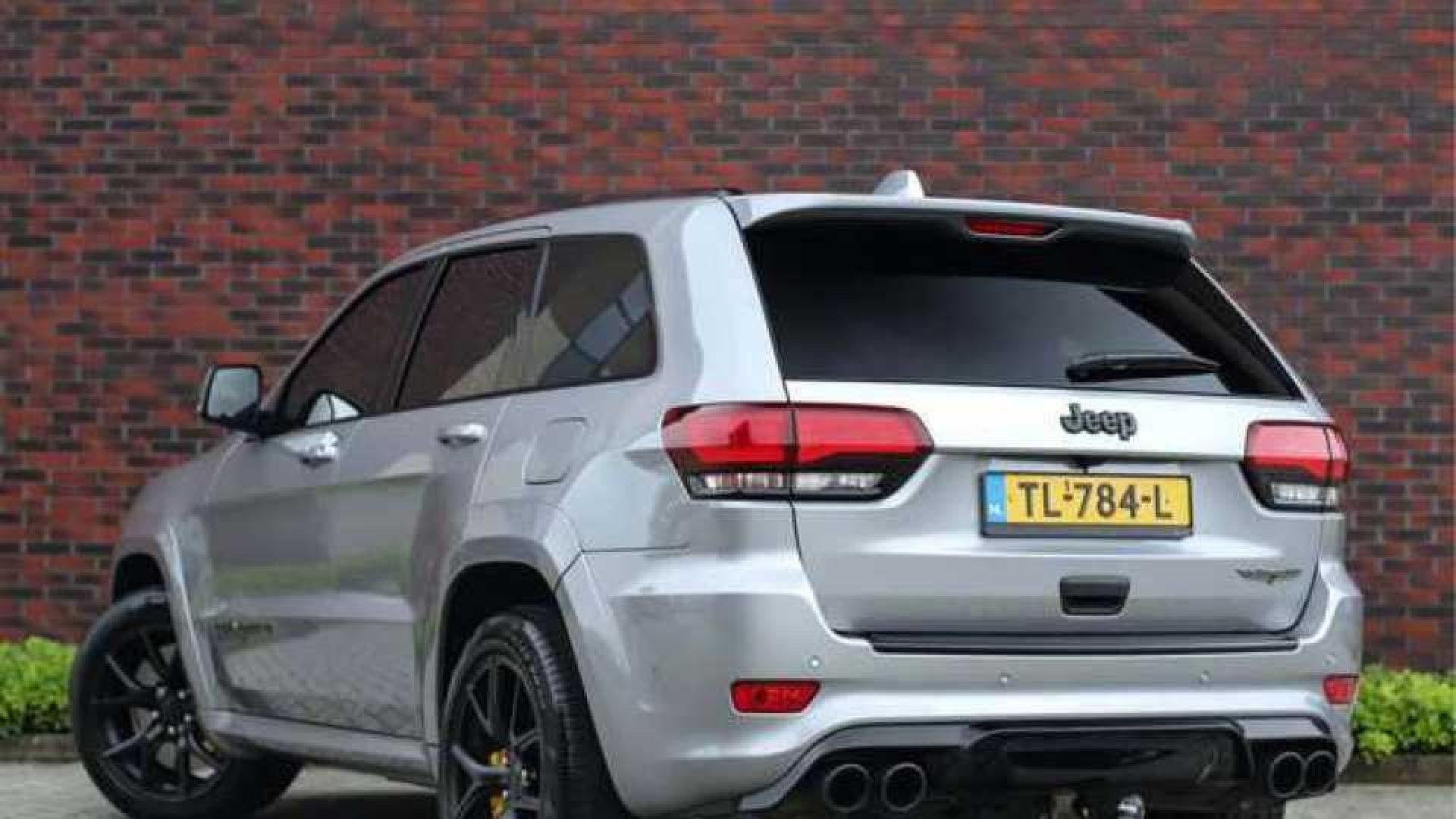 Snelle Jeep van Enzo Knol te koop. Zie foto's plus info 3