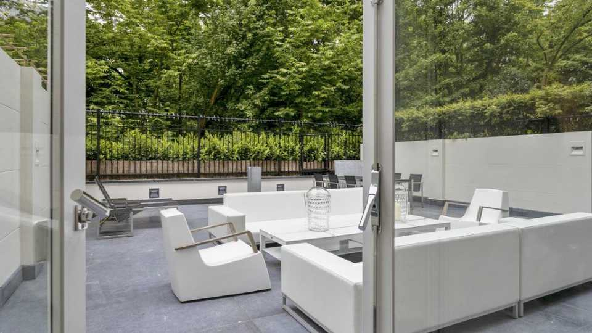 Connie Breukhoven zet haar tweede luxe appartement aan het Vondelpark te huur. Zie foto's 7
