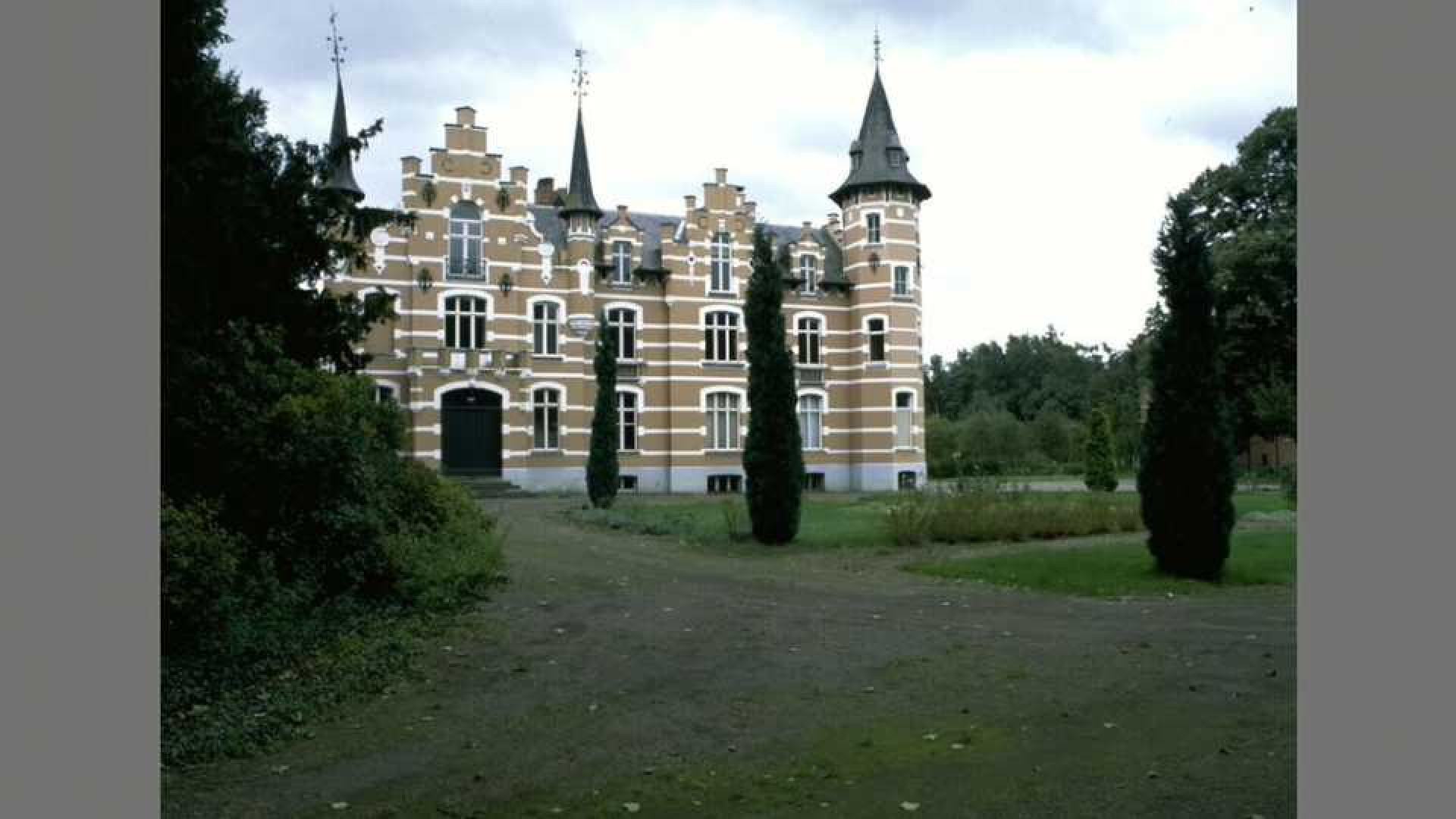 Peter Gillis koopt miljoenen kostend kasteel en wordt baron. Zie foto's 9