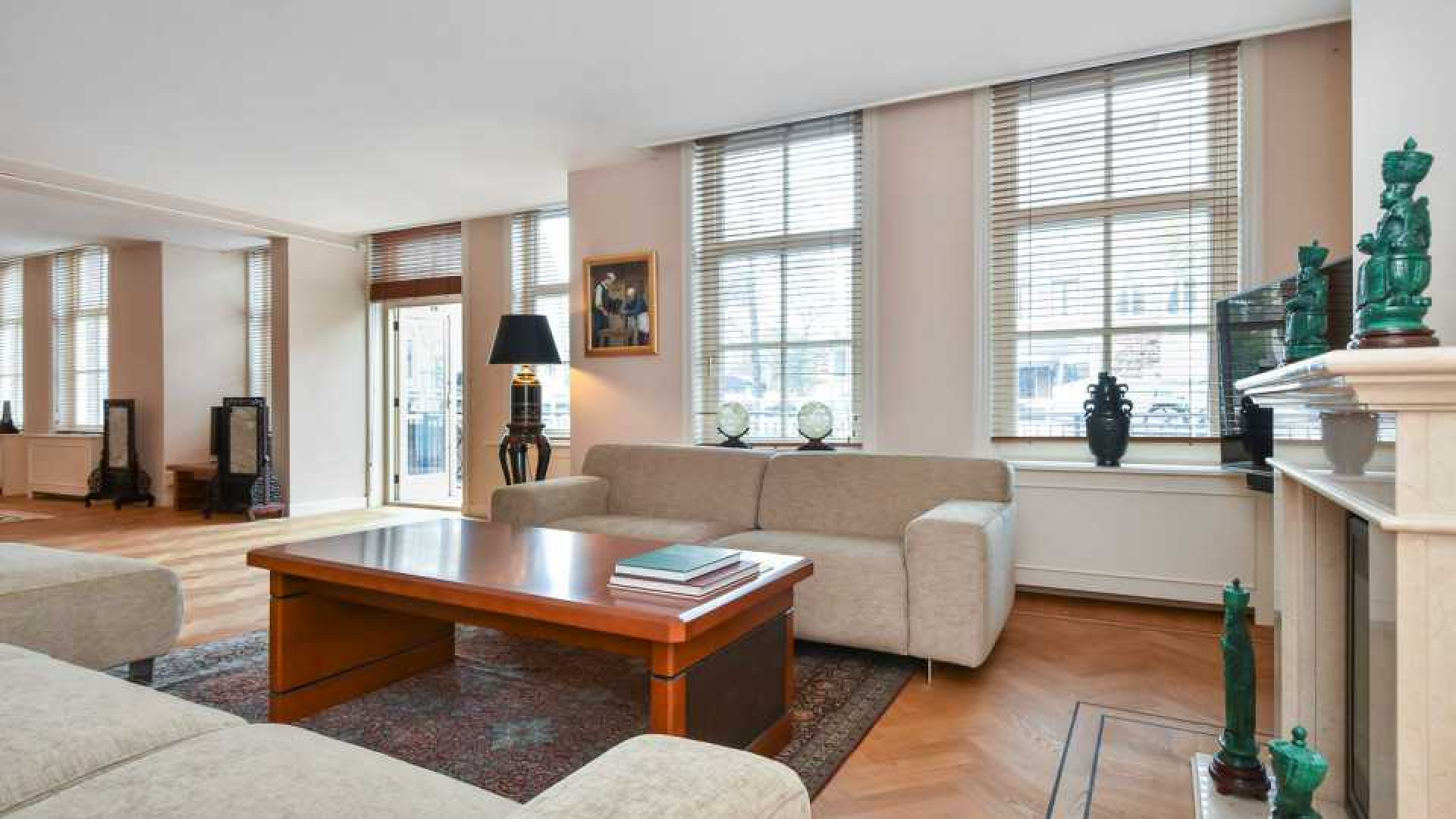 Tatjana en vriend zetten hun zeer luxe miljoenen appartement te koop. Zie foto's 7