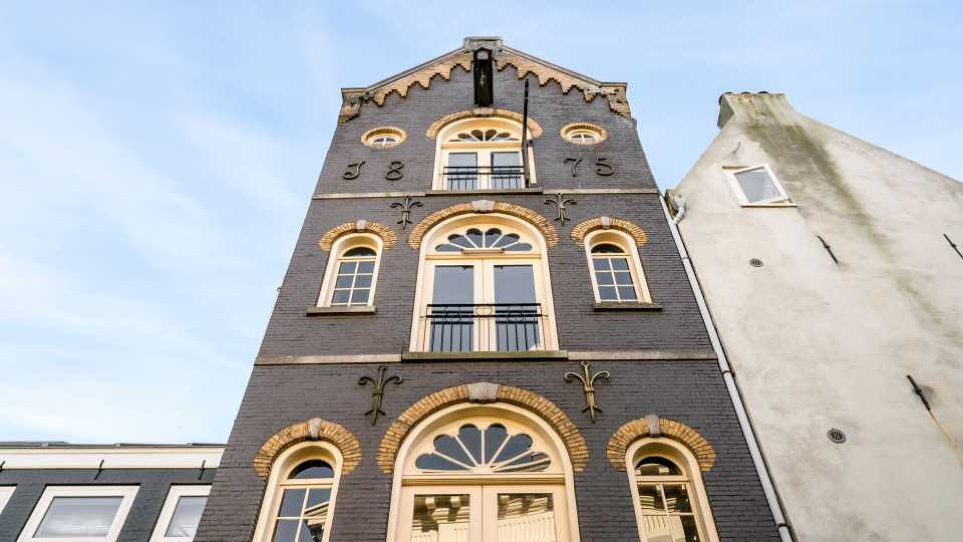 Deze te koop staande woning staat in de paleistuin van koning Willem Alexander en koningin Maxima. Zie foto's 2
