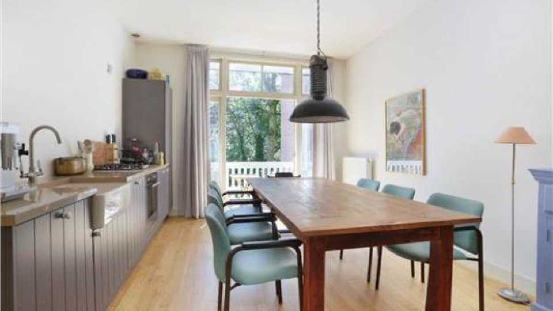 Dionne Stax koopt leuk appartement in Amsterdam. Zie foto's plus video! 12
