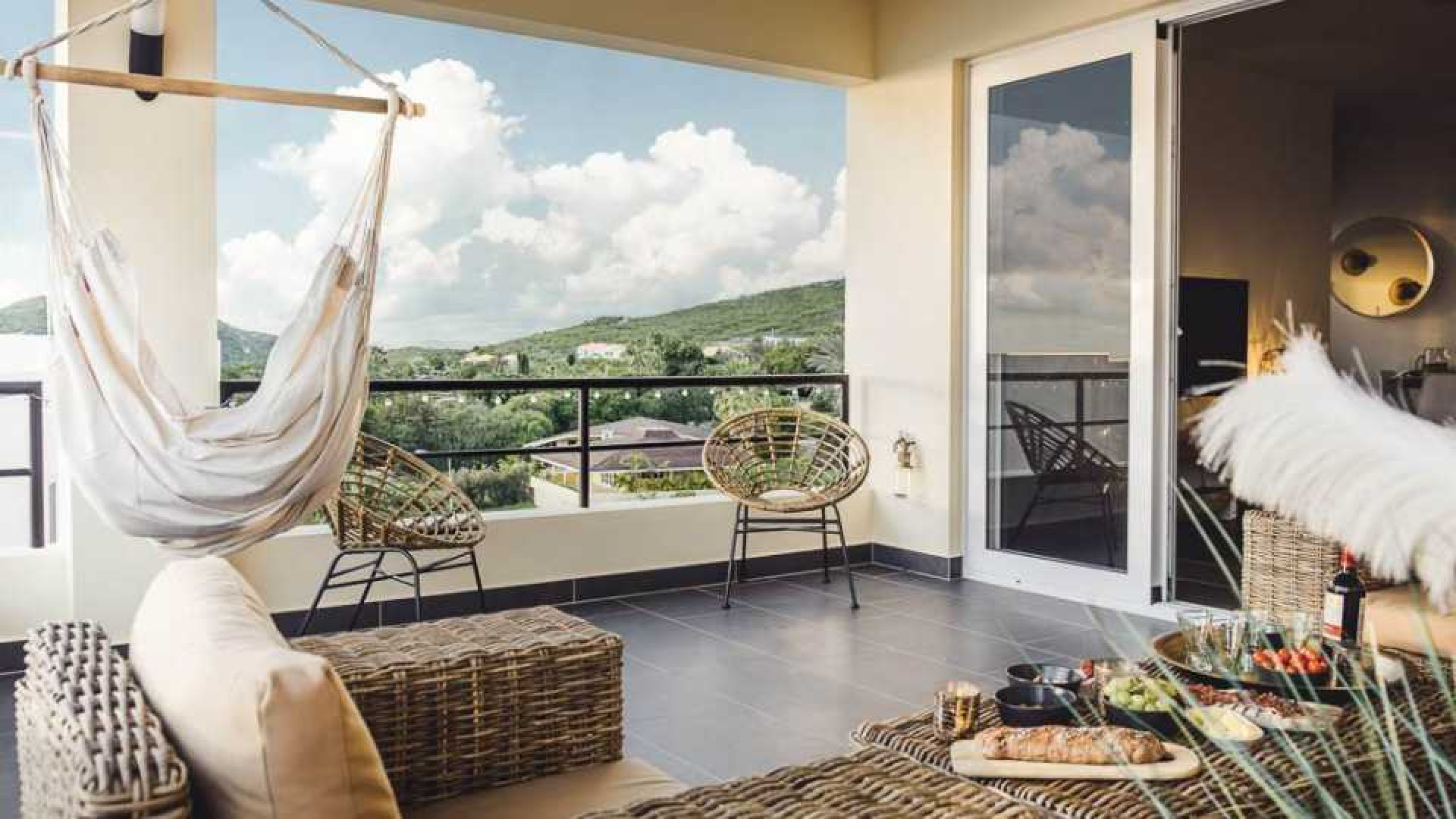 Dirk Zeelenberg koopt op Curacao penthouse met spectaculair uitzicht. Zie foto's 6