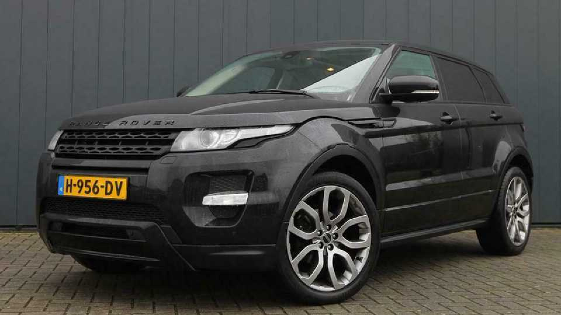 Maxime Meiland zet gedwongen haar Range Rover te koop. Zie foto's 2