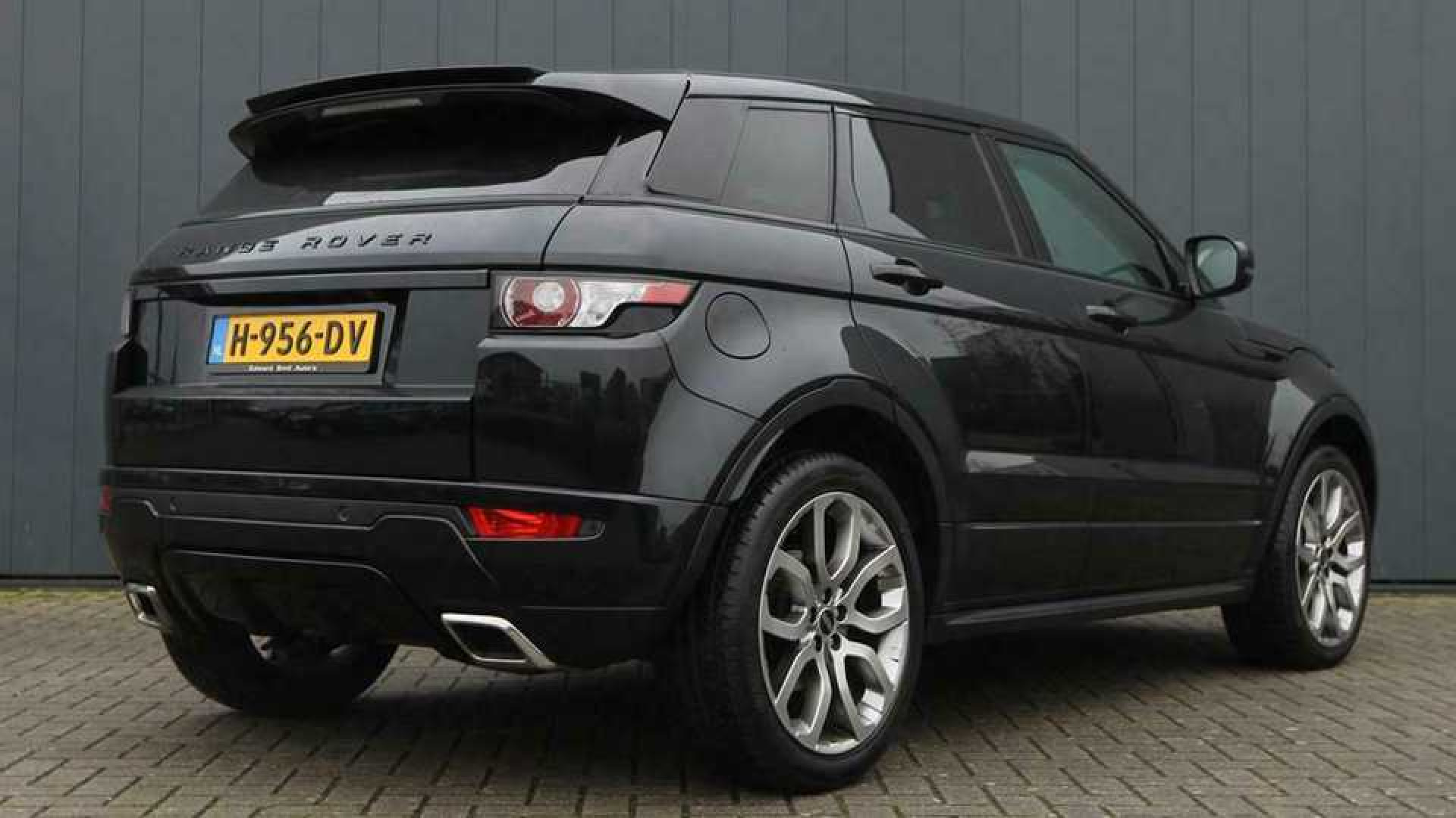 Maxime Meiland zet gedwongen haar Range Rover te koop. Zie foto's 6