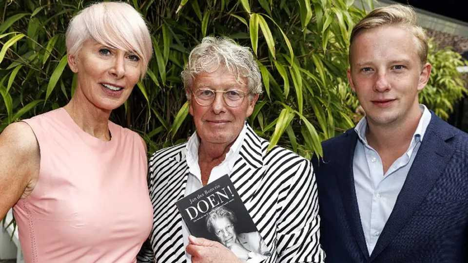 Monique des Bouvrie blijft stunten met miljoenenkorting op Jan’s designpaleis! Zie foto's